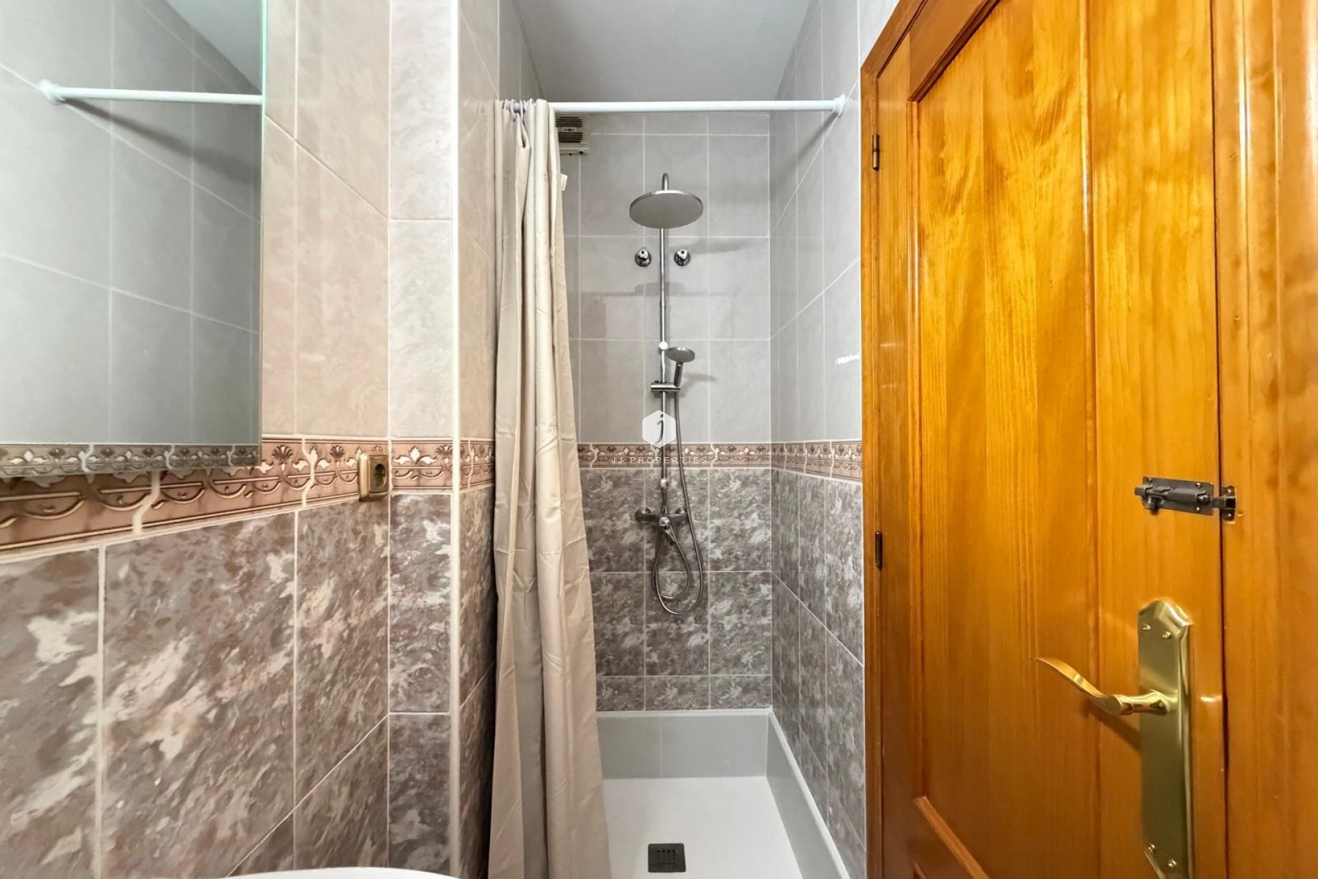 Tweedehands - Chalet -
Orihuela Costa - Las Filipinas