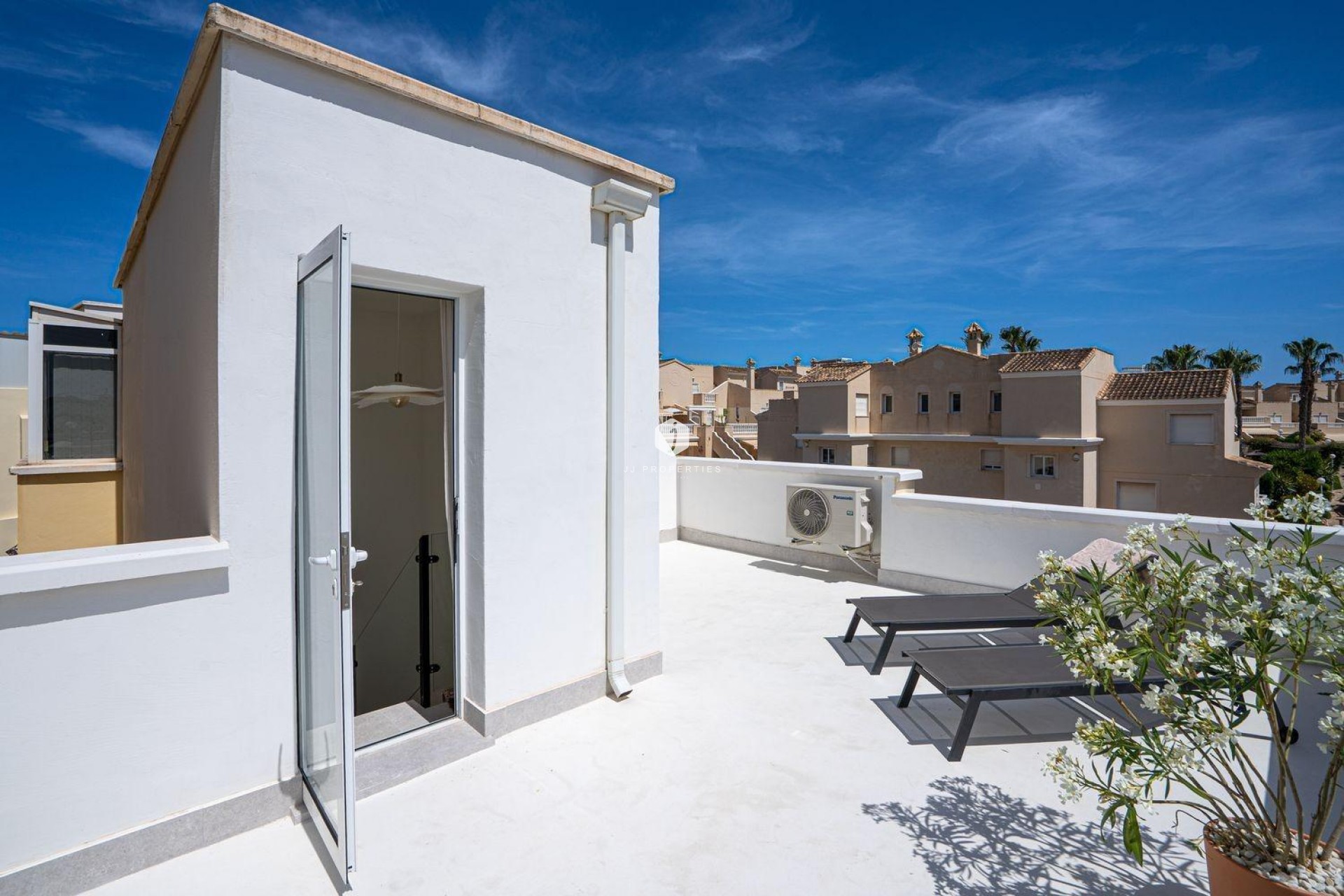 Tweedehands - Chalet -
Orihuela Costa - Los Almendros-la Florida