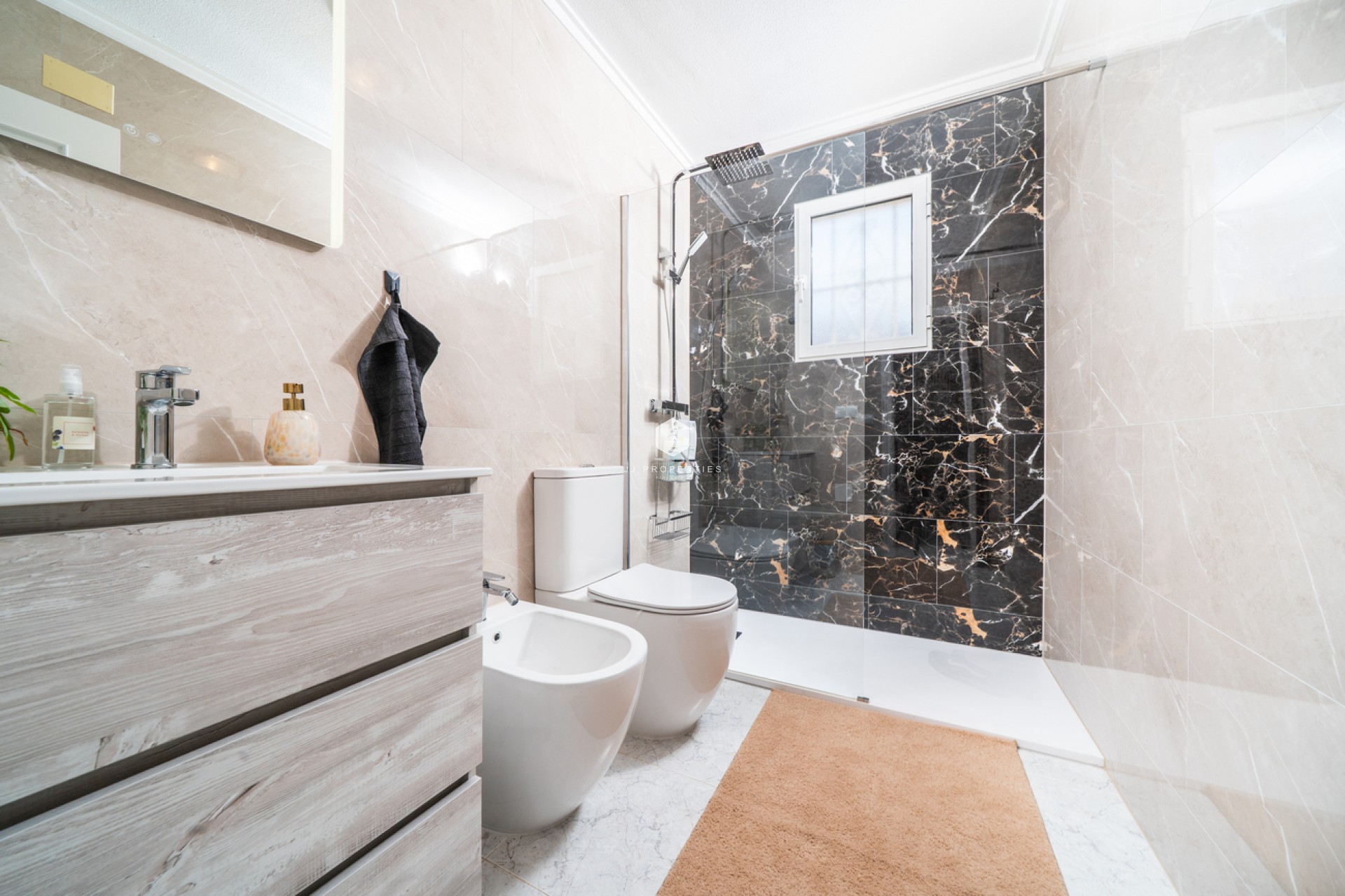 Tweedehands - Chalet -
Orihuela Costa - Los Almendros - La Florida