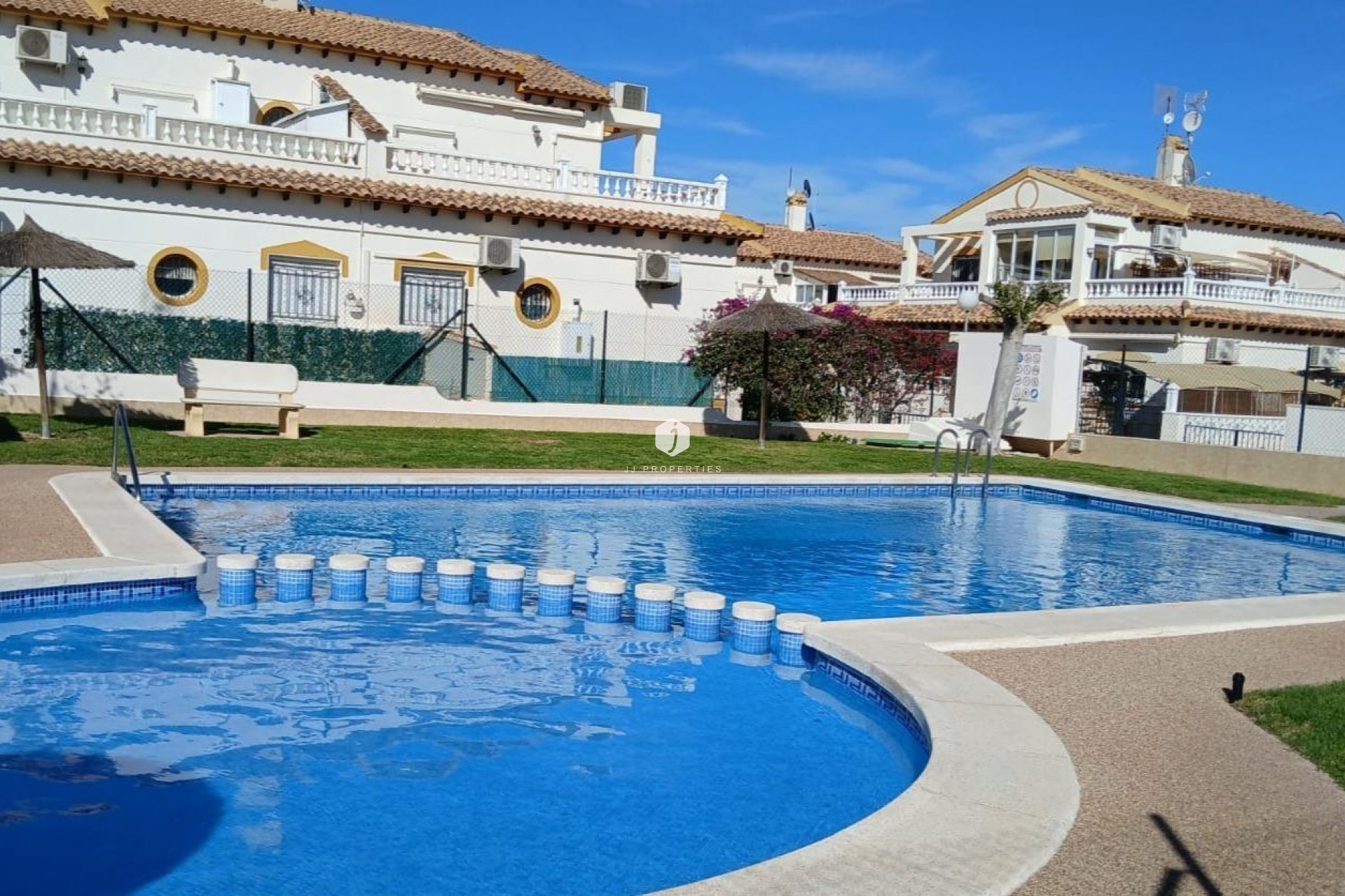 Tweedehands - Chalet -
Orihuela Costa - Los Balcones