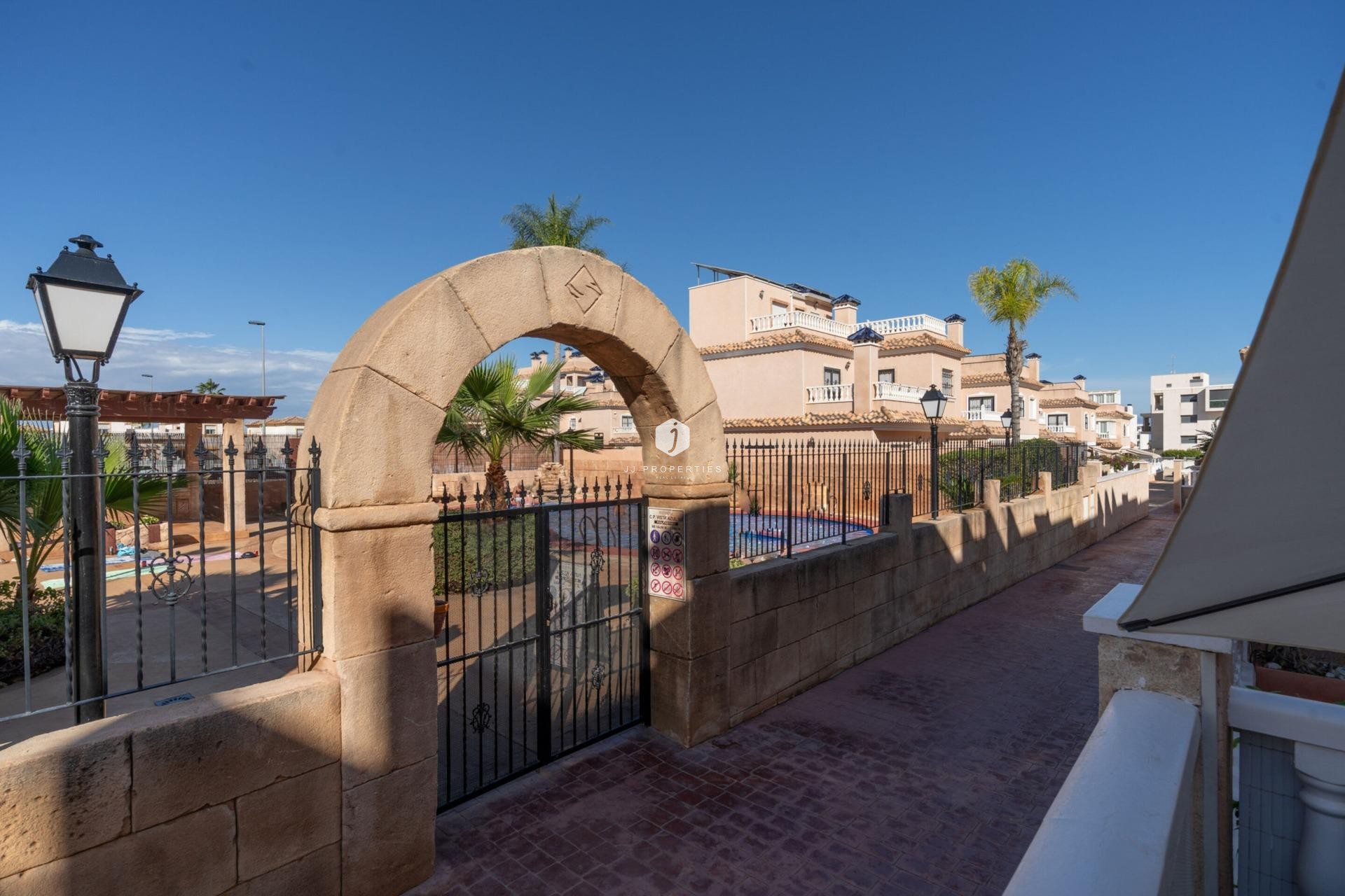 Tweedehands - Chalet -
Orihuela Costa - Los Dolses