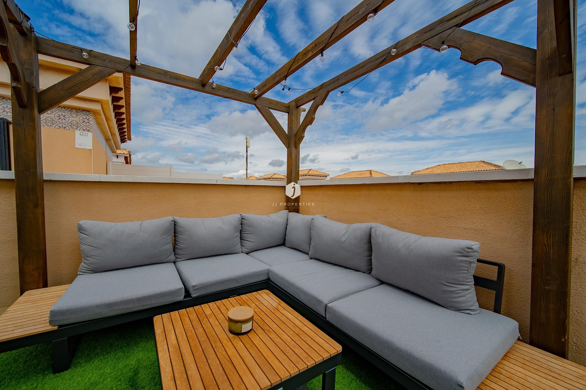 Tweedehands - Chalet -
Orihuela Costa - PAU 26