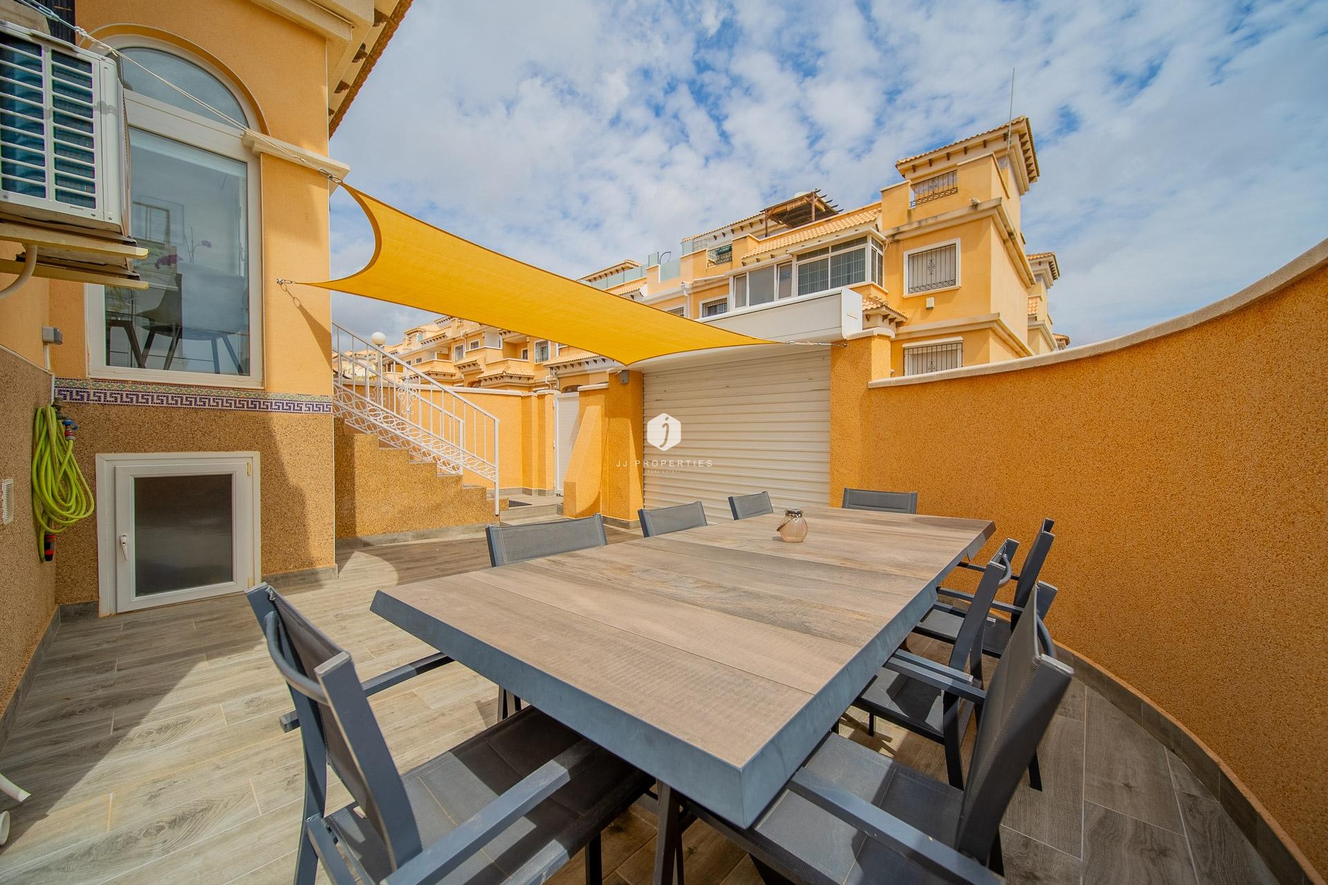 Tweedehands - Chalet -
Orihuela Costa - PAU 26