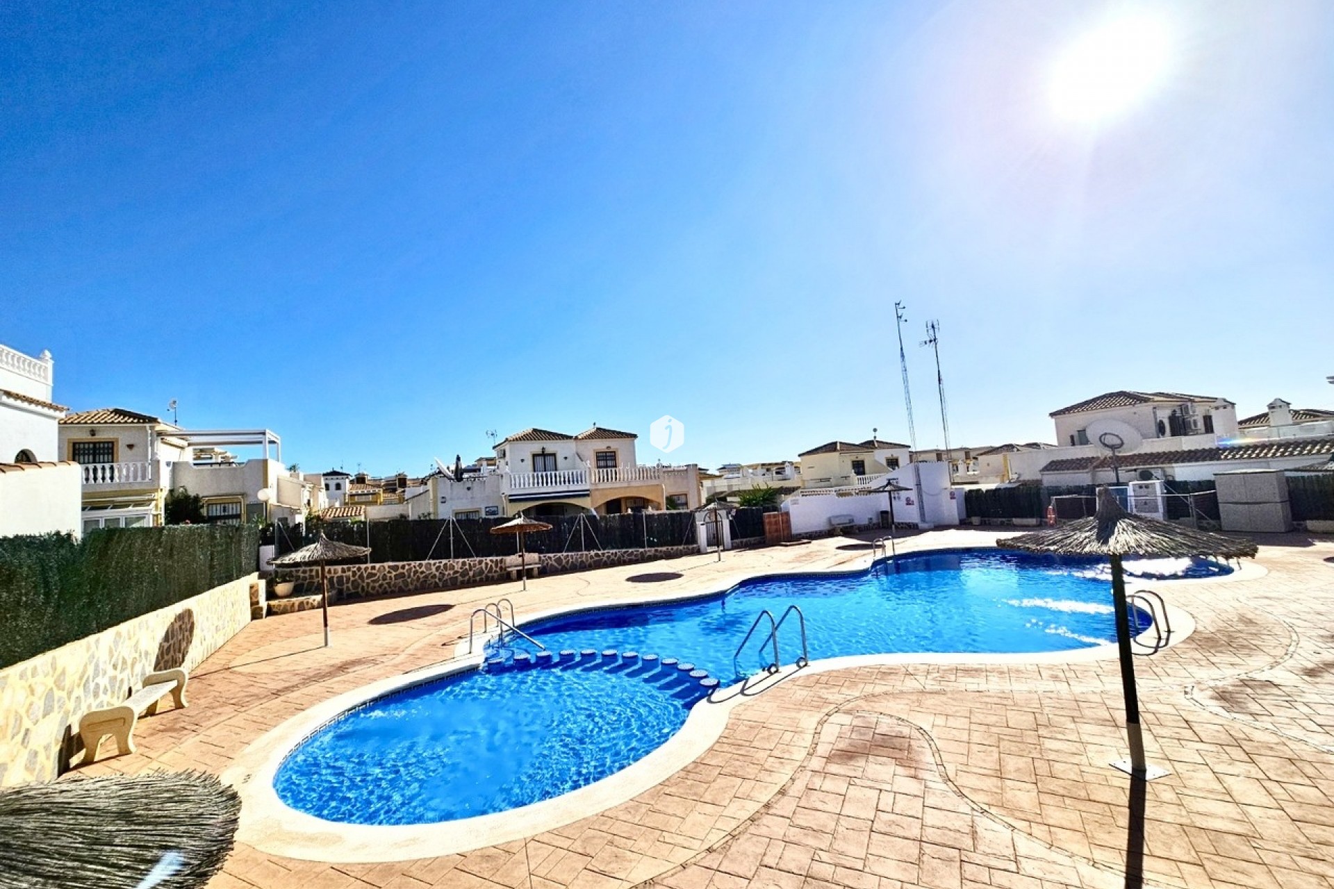 Tweedehands - Chalet -
Punta Prima - Costa Blanca