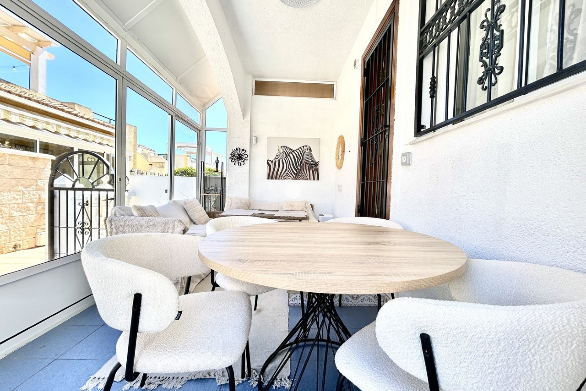 Tweedehands - Chalet -
Punta Prima - Costa Blanca