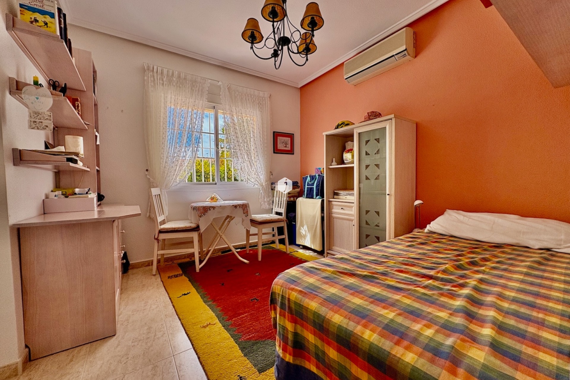 Tweedehands - Chalet -
Rojales - Inland