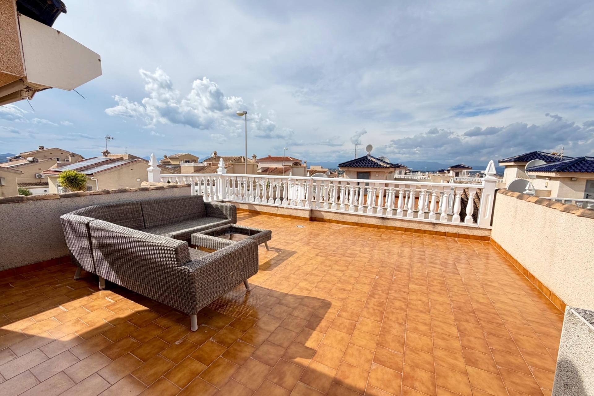 Tweedehands - Chalet -
Rojales - Pueblo