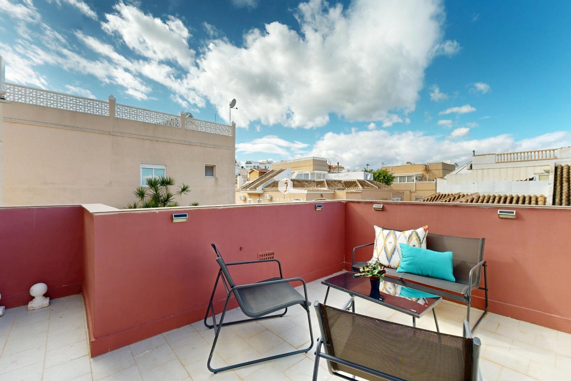 Tweedehands - Chalet -
San Miguel de Salinas - 03193