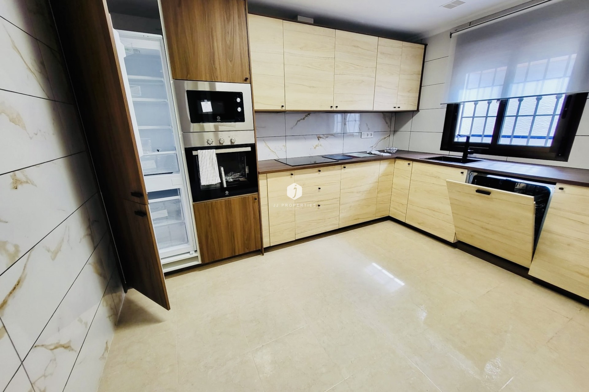 Tweedehands - Chalet -
San Miguel de Salinas - Inland