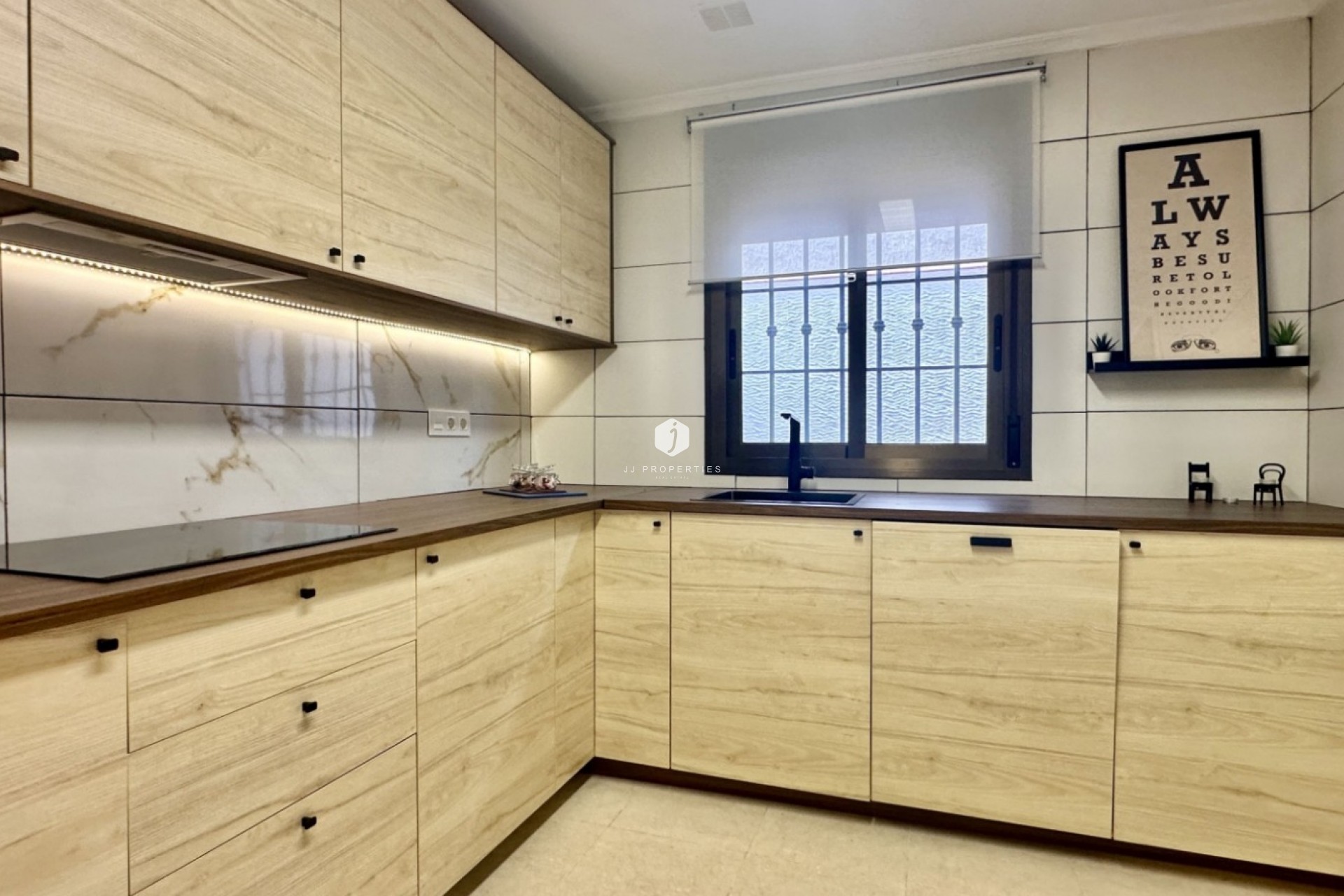 Tweedehands - Chalet -
San Miguel de Salinas - Inland