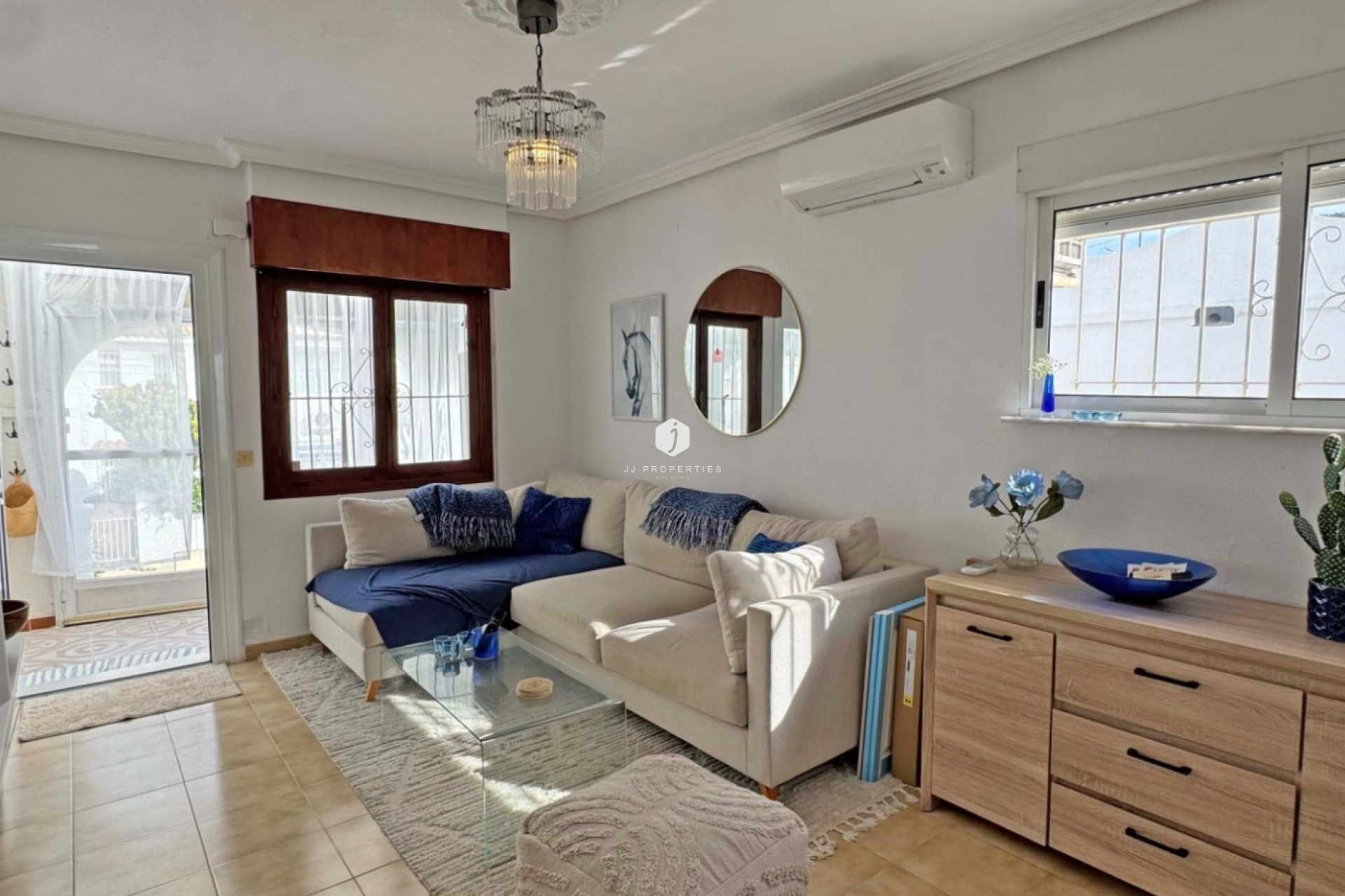 Tweedehands - Chalet -
San Miguel de Salinas - Inland