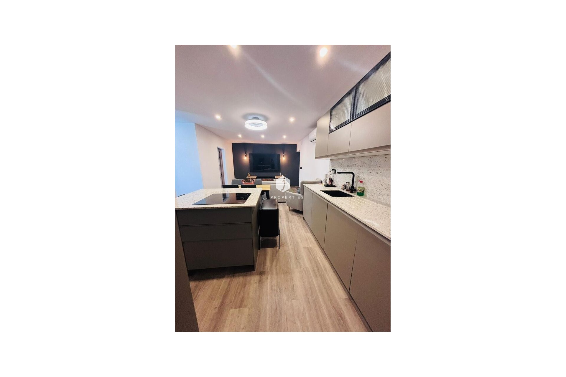 Tweedehands - Chalet -
San Miguel de Salinas - Inland