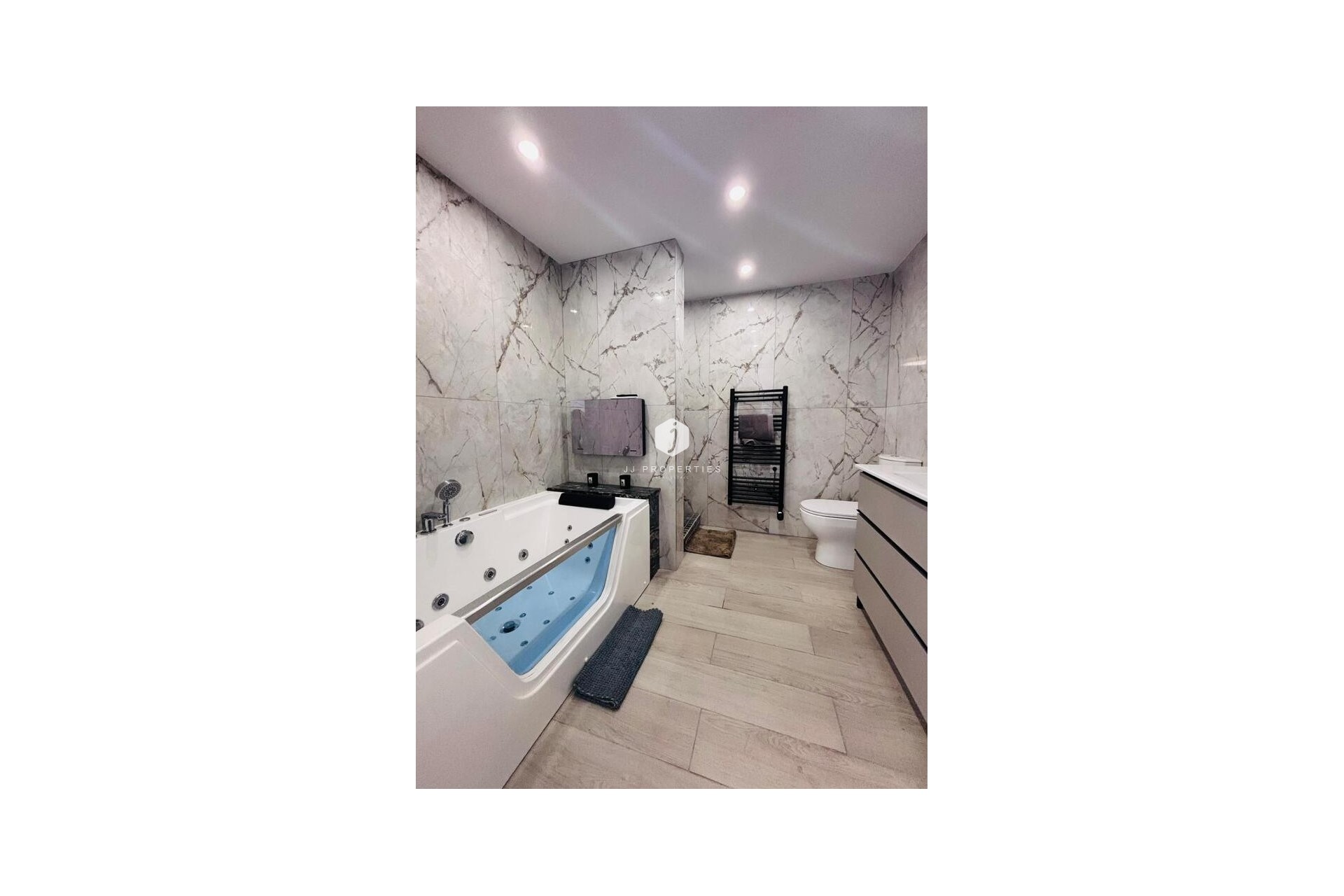 Tweedehands - Chalet -
San Miguel de Salinas - Inland