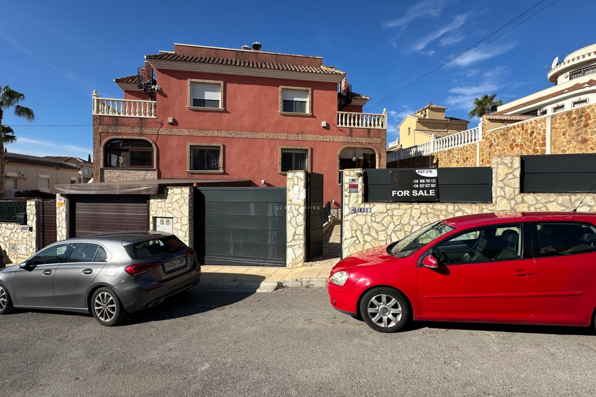 Tweedehands - Chalet -
San Miguel de Salinas - Inland