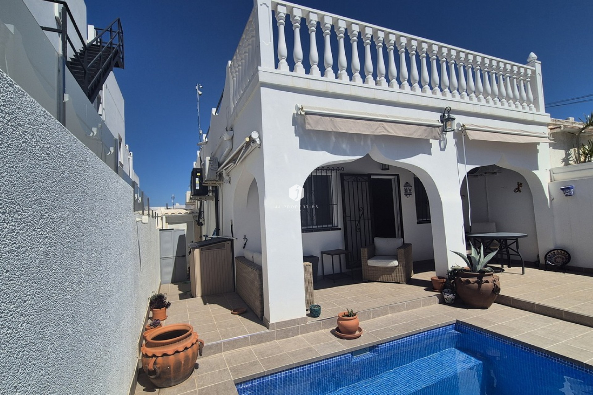 Tweedehands - Chalet -
San Miguel de Salinas - Inland