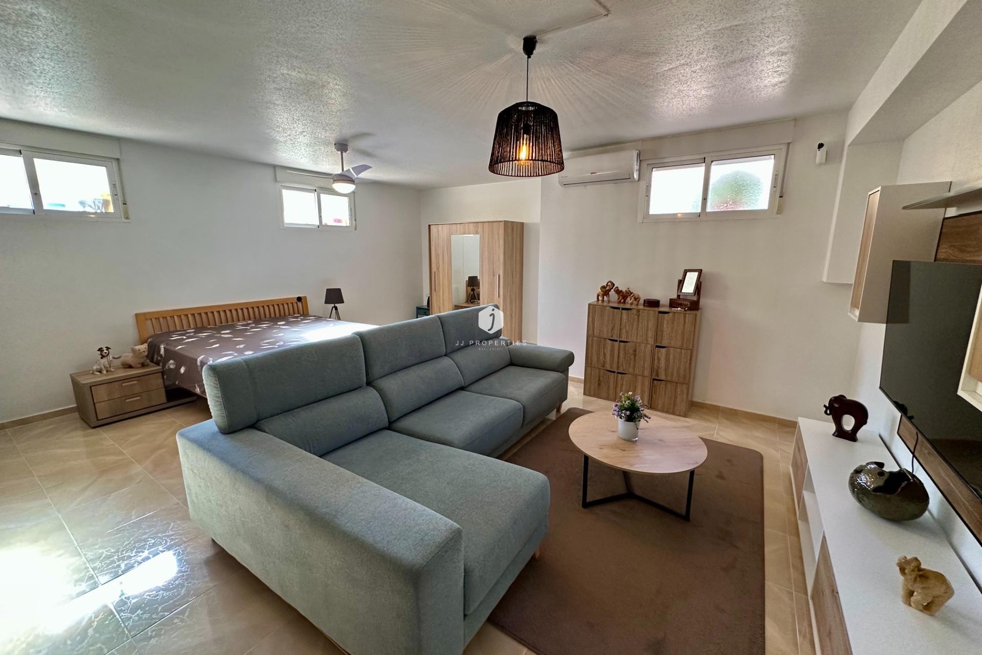 Tweedehands - Chalet -
San Miguel de Salinas - Residencial Los Flamencos