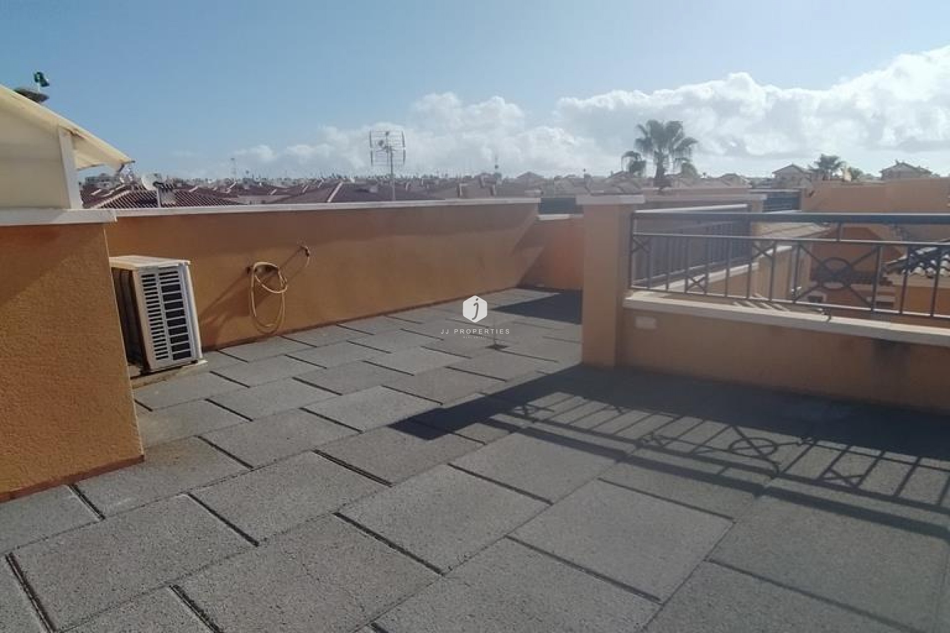 Tweedehands - Chalet -
Torrevieja - AGUAS NUEVAS 25