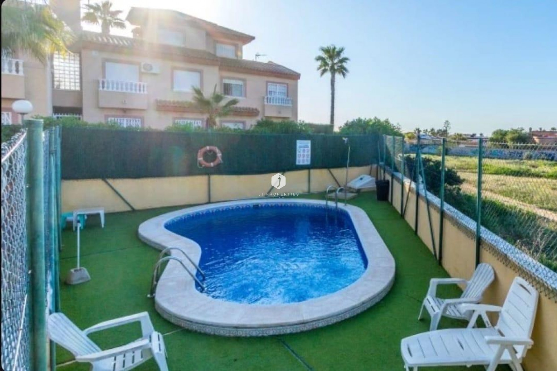 Tweedehands - Chalet -
Torrevieja - aguas nuevas