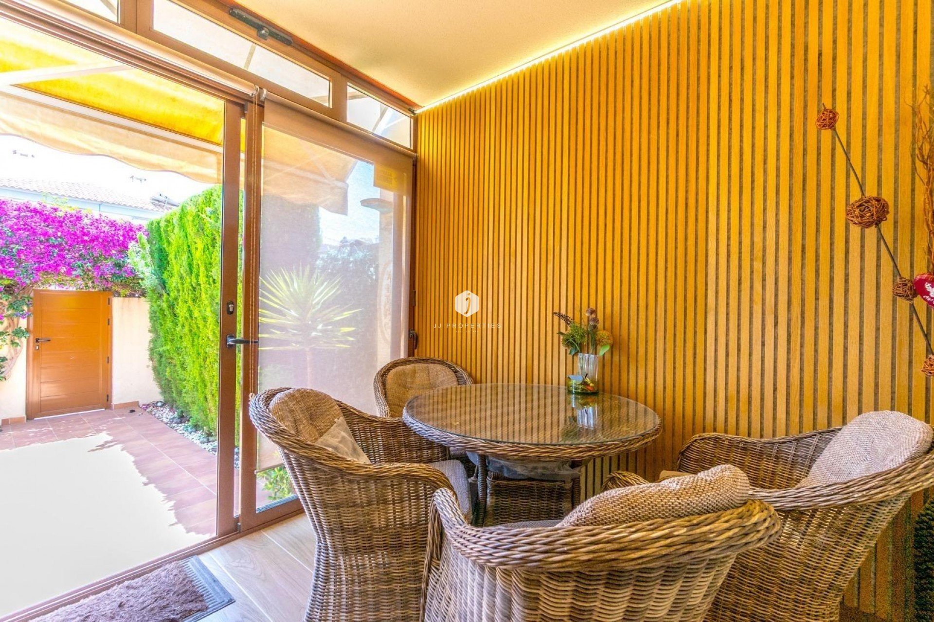 Tweedehands - Chalet -
Torrevieja - aguas nuevas