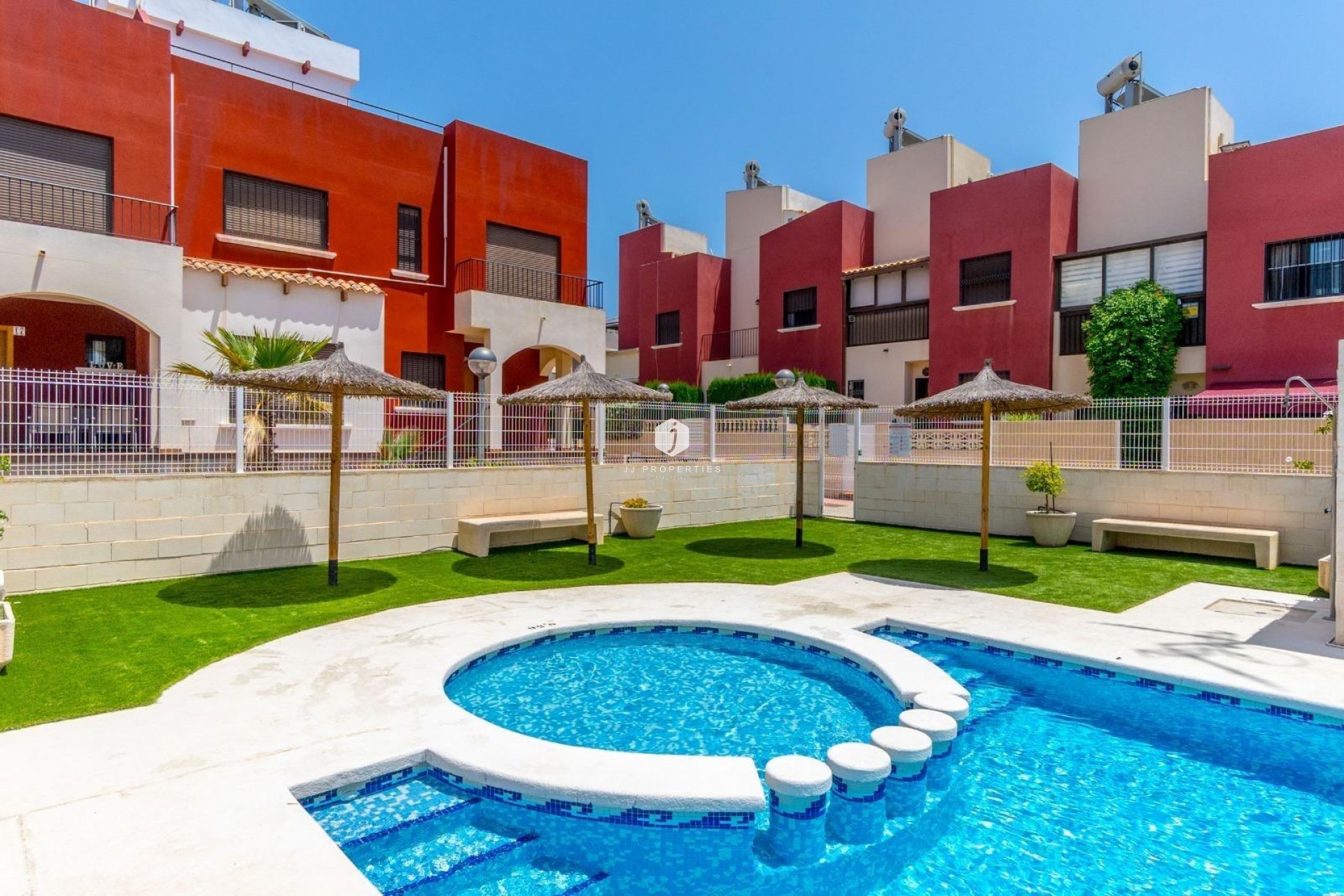 Tweedehands - Chalet -
Torrevieja - aguas nuevas