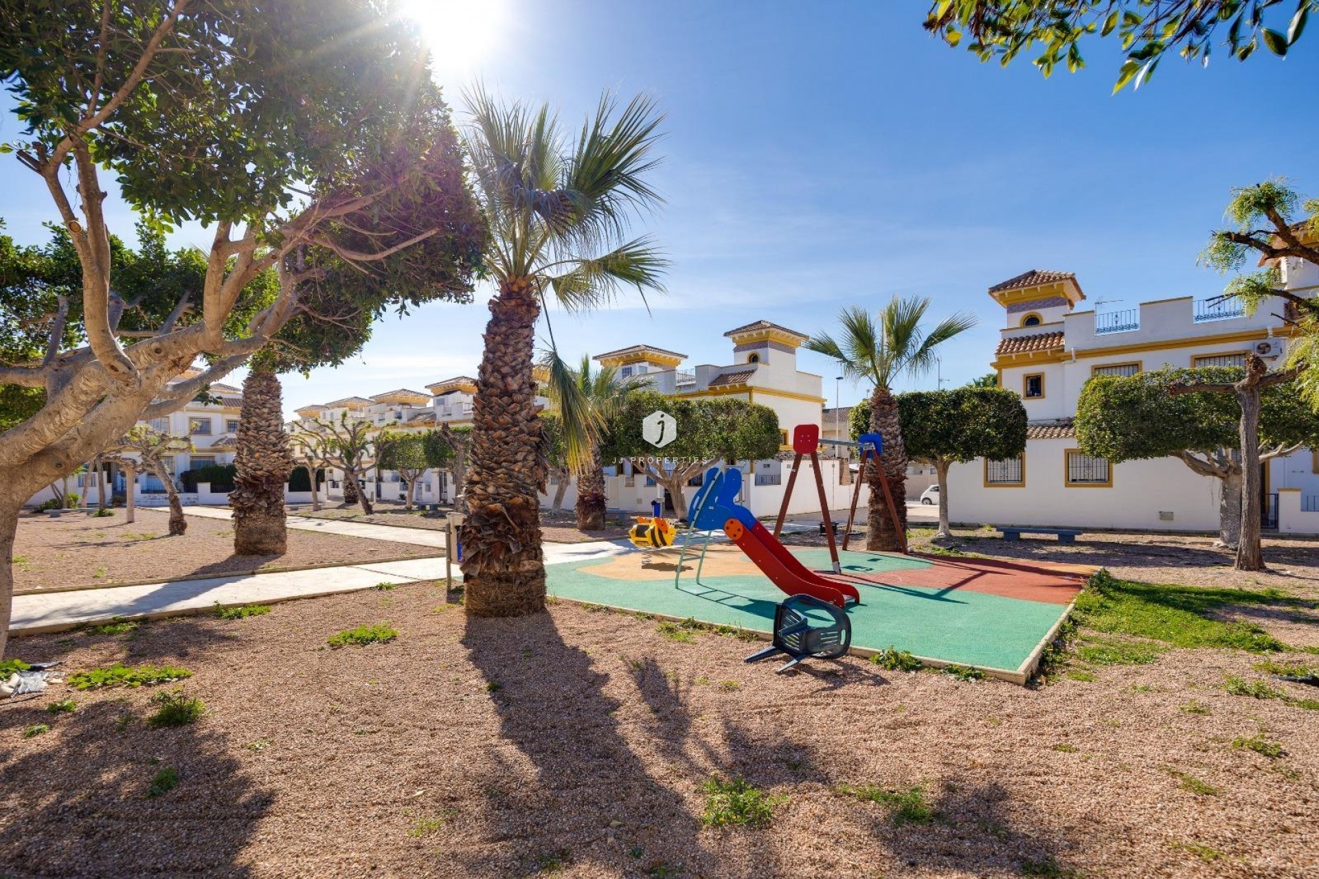 Tweedehands - Chalet -
Torrevieja - aguas nuevas