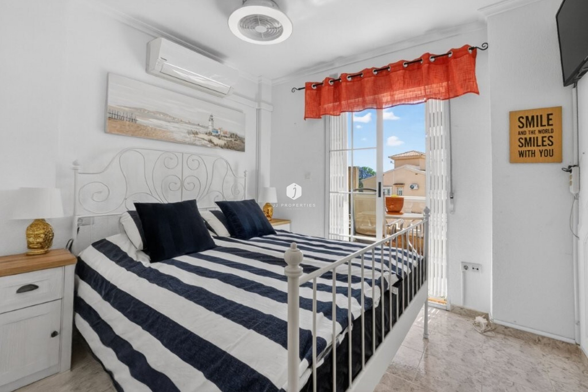 Tweedehands - Chalet -
Torrevieja - aguas nuevas