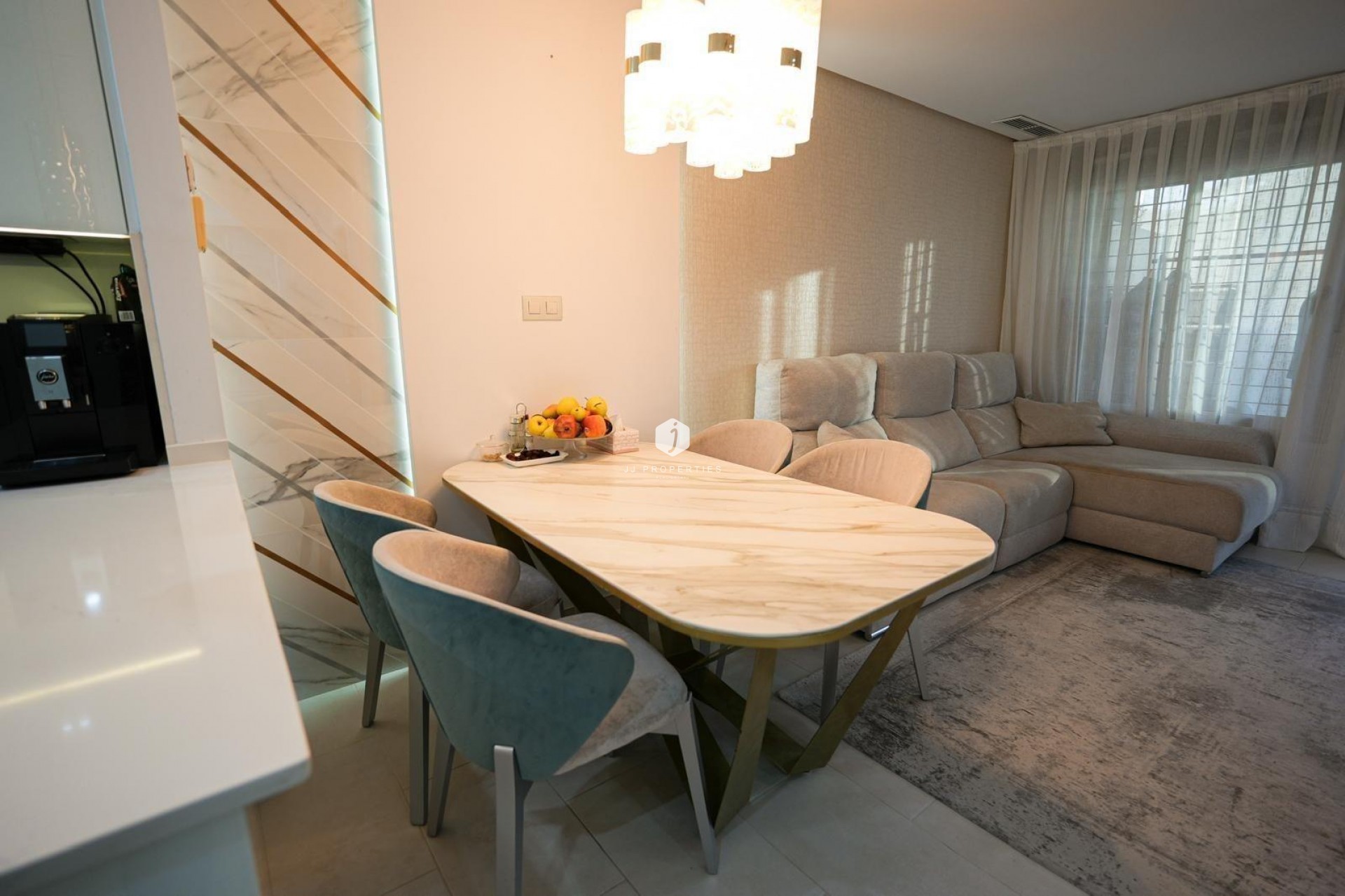 Tweedehands - Chalet -
Torrevieja - aguas nuevas