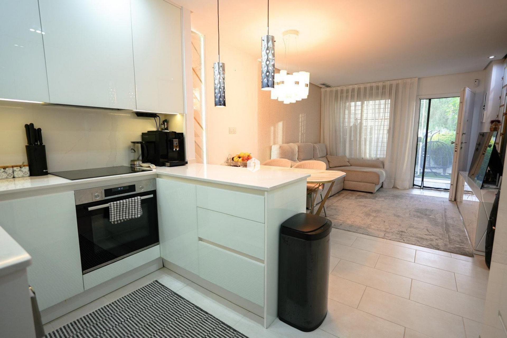 Tweedehands - Chalet -
Torrevieja - aguas nuevas