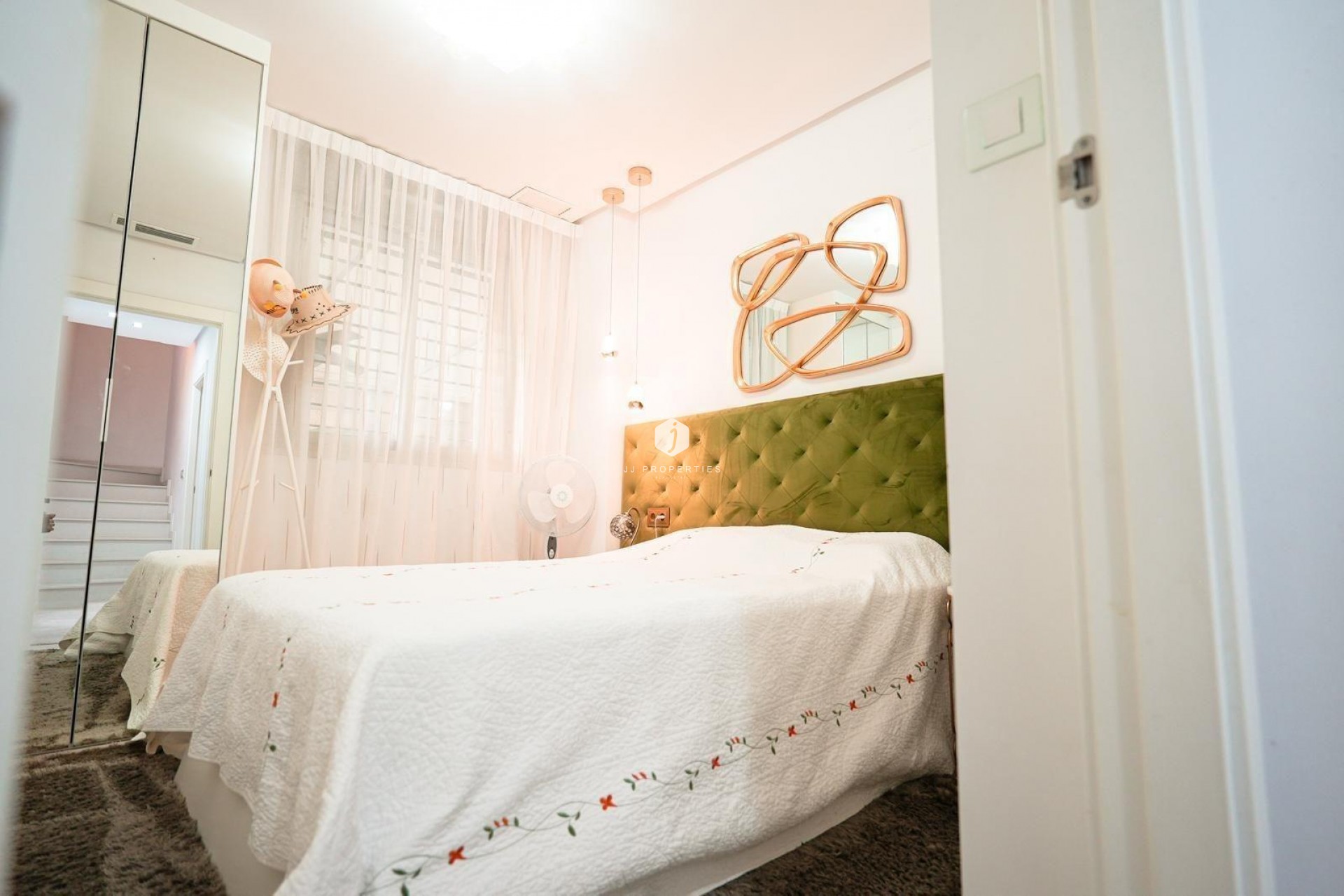 Tweedehands - Chalet -
Torrevieja - aguas nuevas