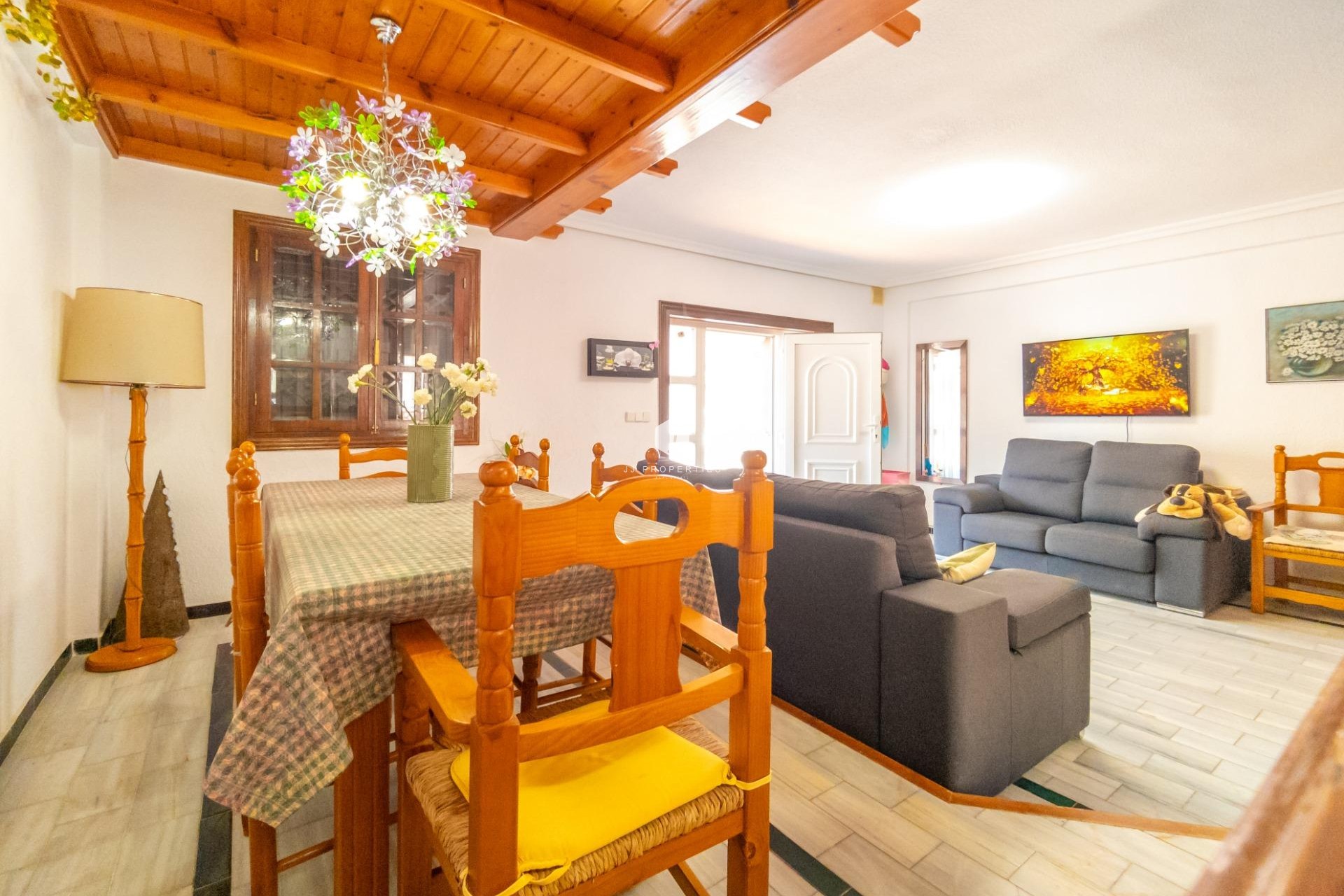 Tweedehands - Chalet -
Torrevieja - Cabo cervera