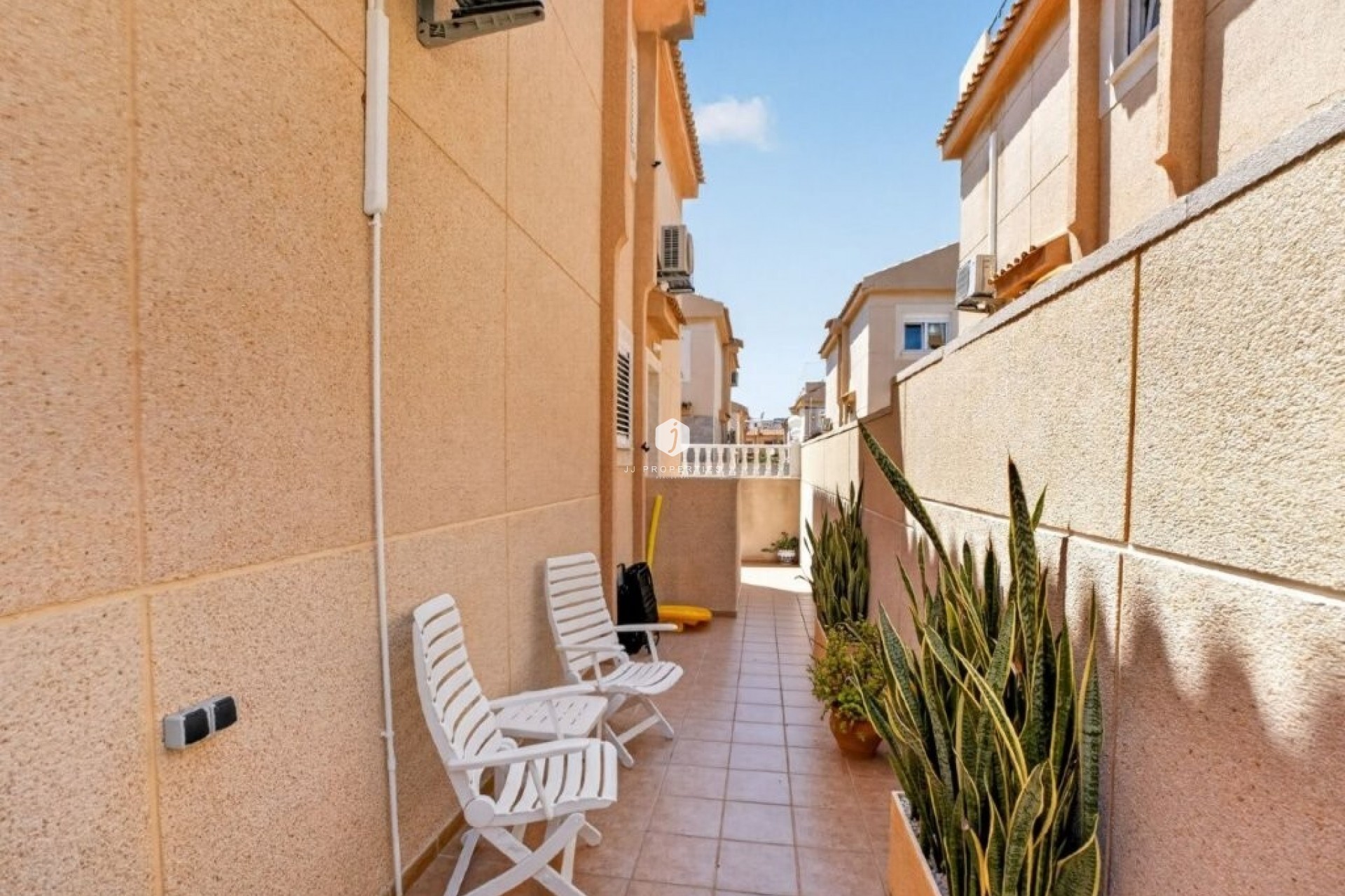 Tweedehands - Chalet -
Torrevieja - Cabo cervera