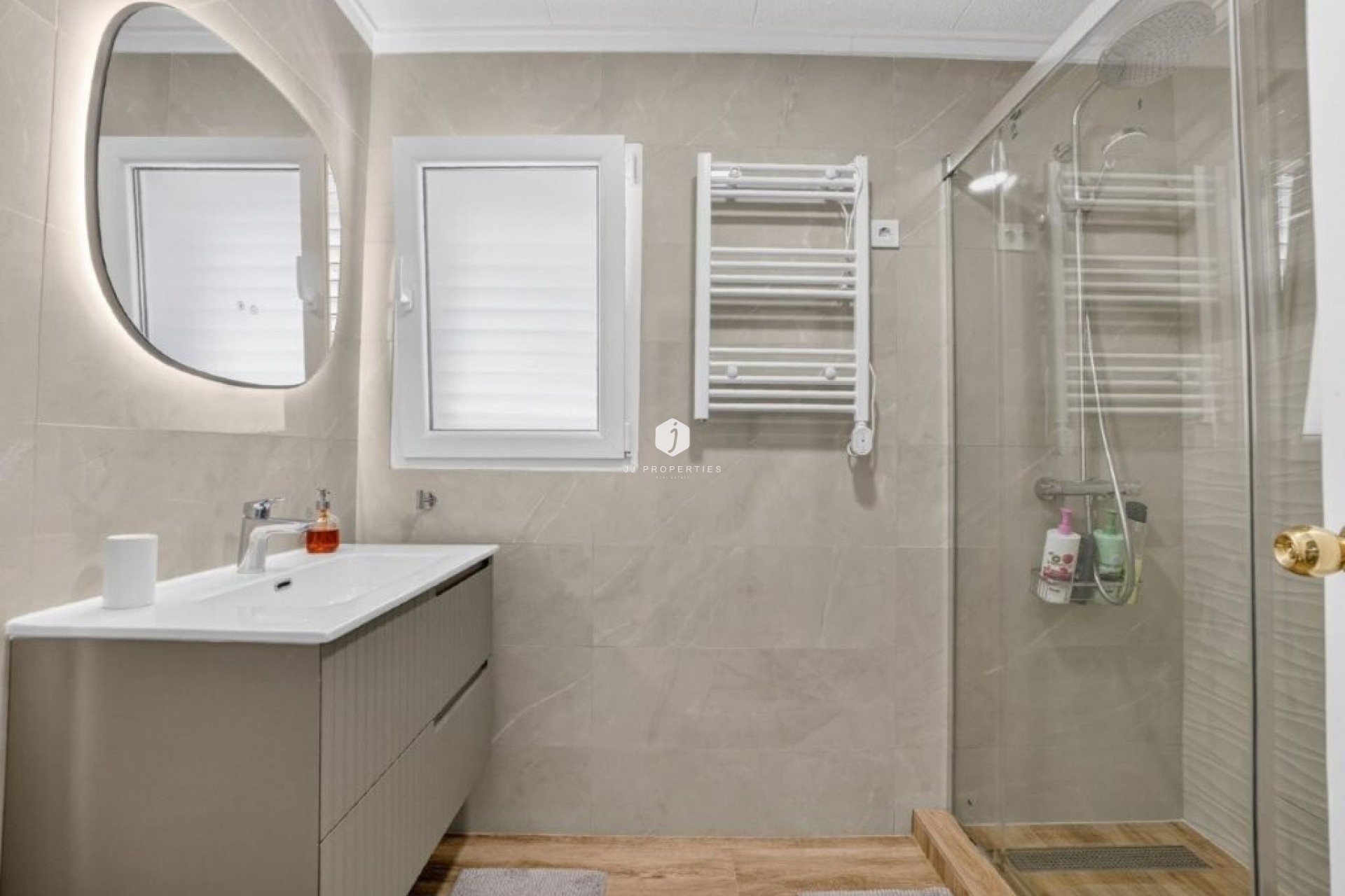 Tweedehands - Chalet -
Torrevieja - Cabo cervera