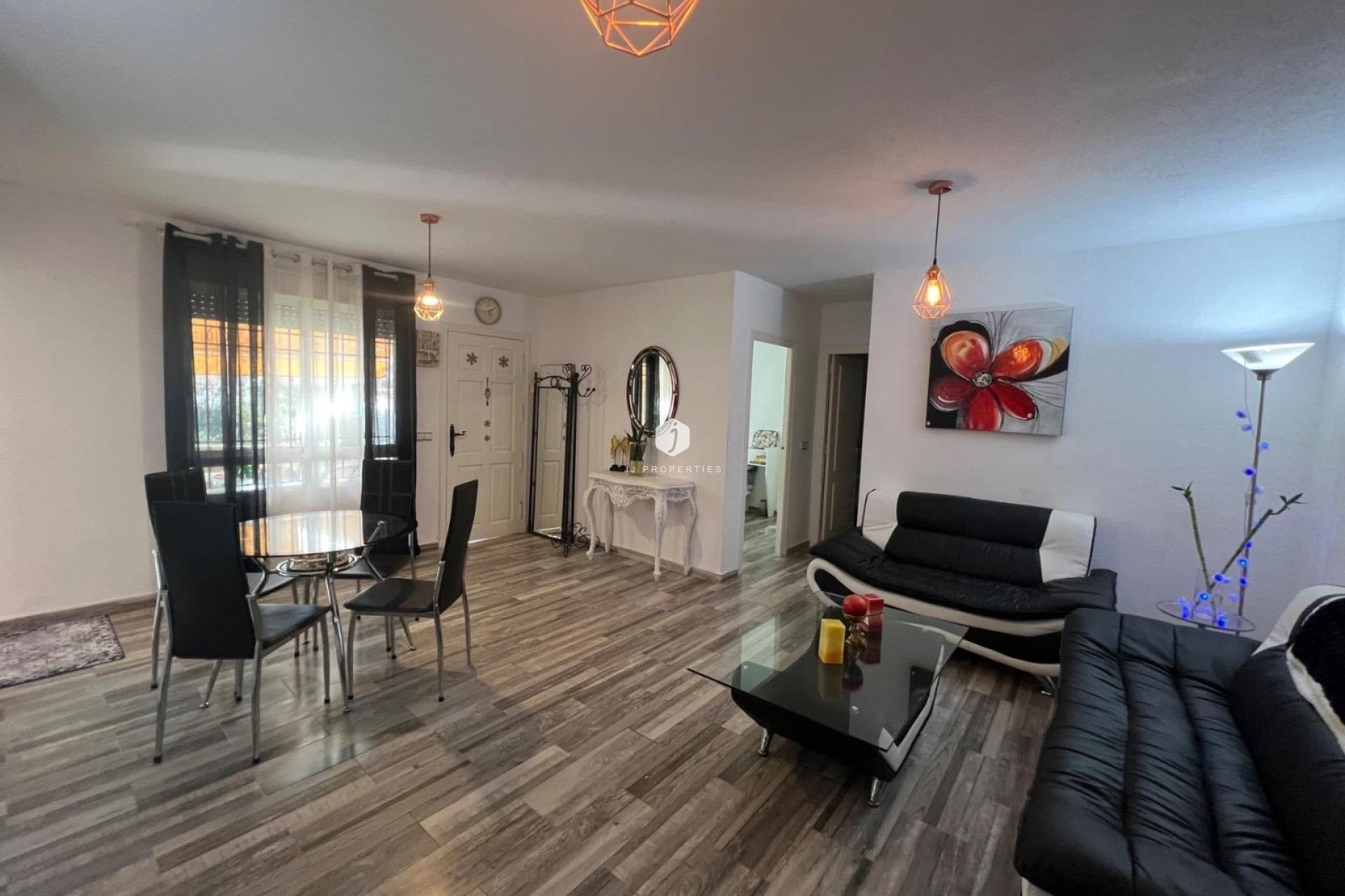 Tweedehands - Chalet -
Torrevieja - Calas blanca