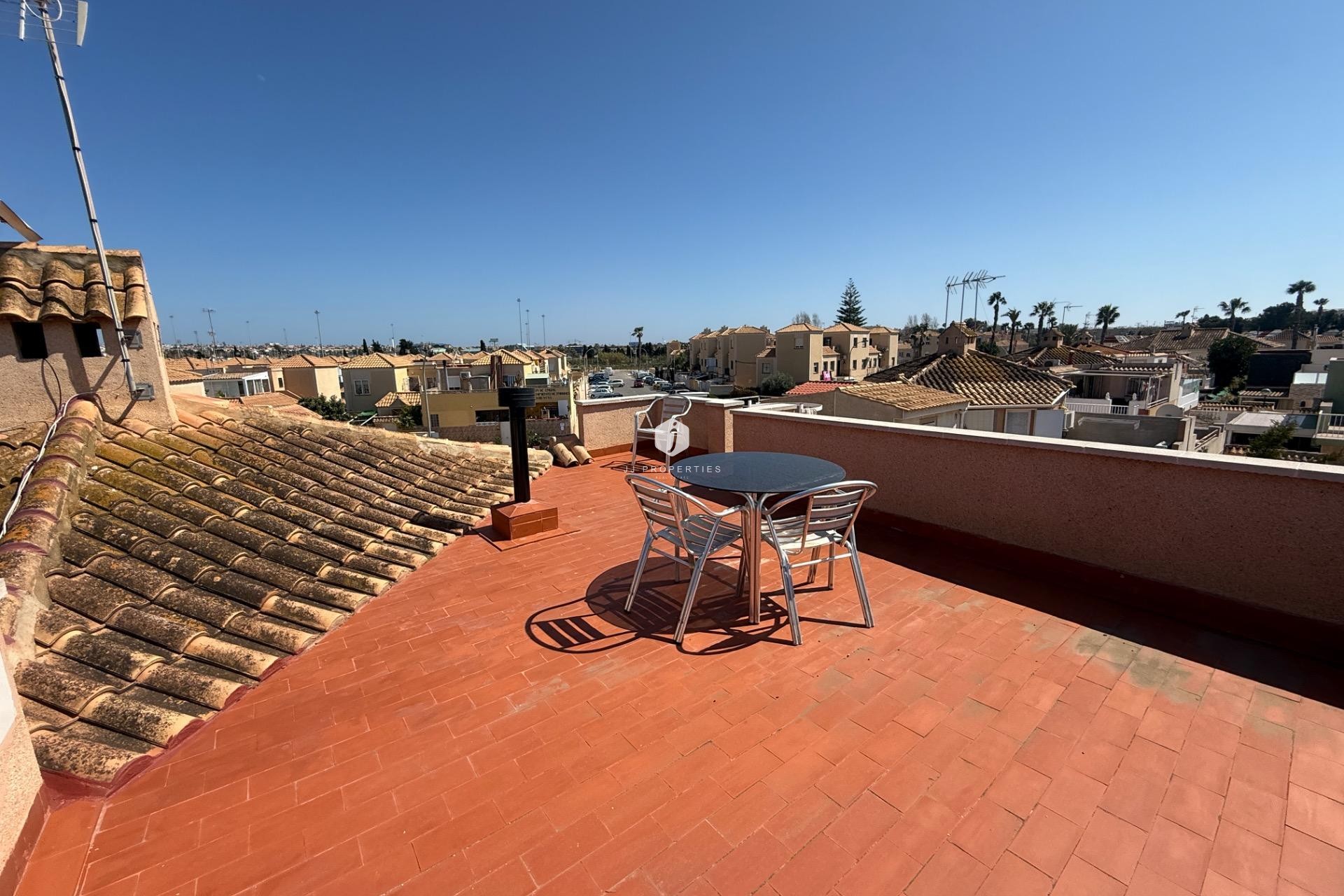 Tweedehands - Chalet -
Torrevieja - Carrefour