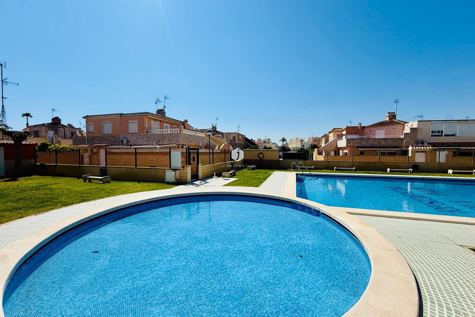 Tweedehands - Chalet -
Torrevieja - Carrefour