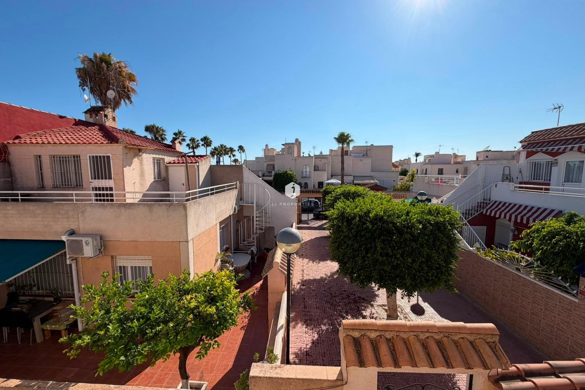 Tweedehands - Chalet -
Torrevieja - Carrefour