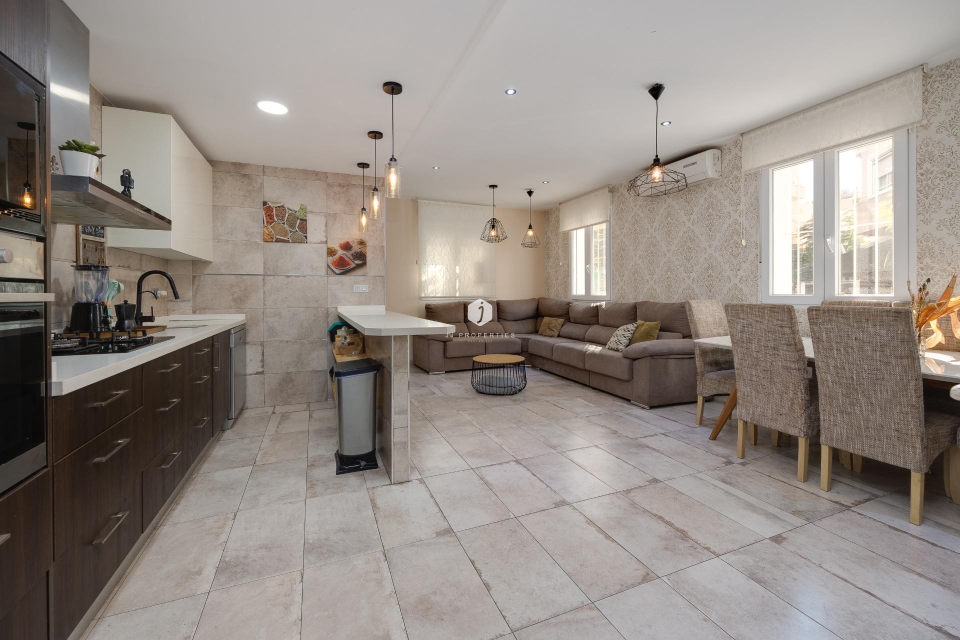 Tweedehands - Chalet -
Torrevieja - Centro