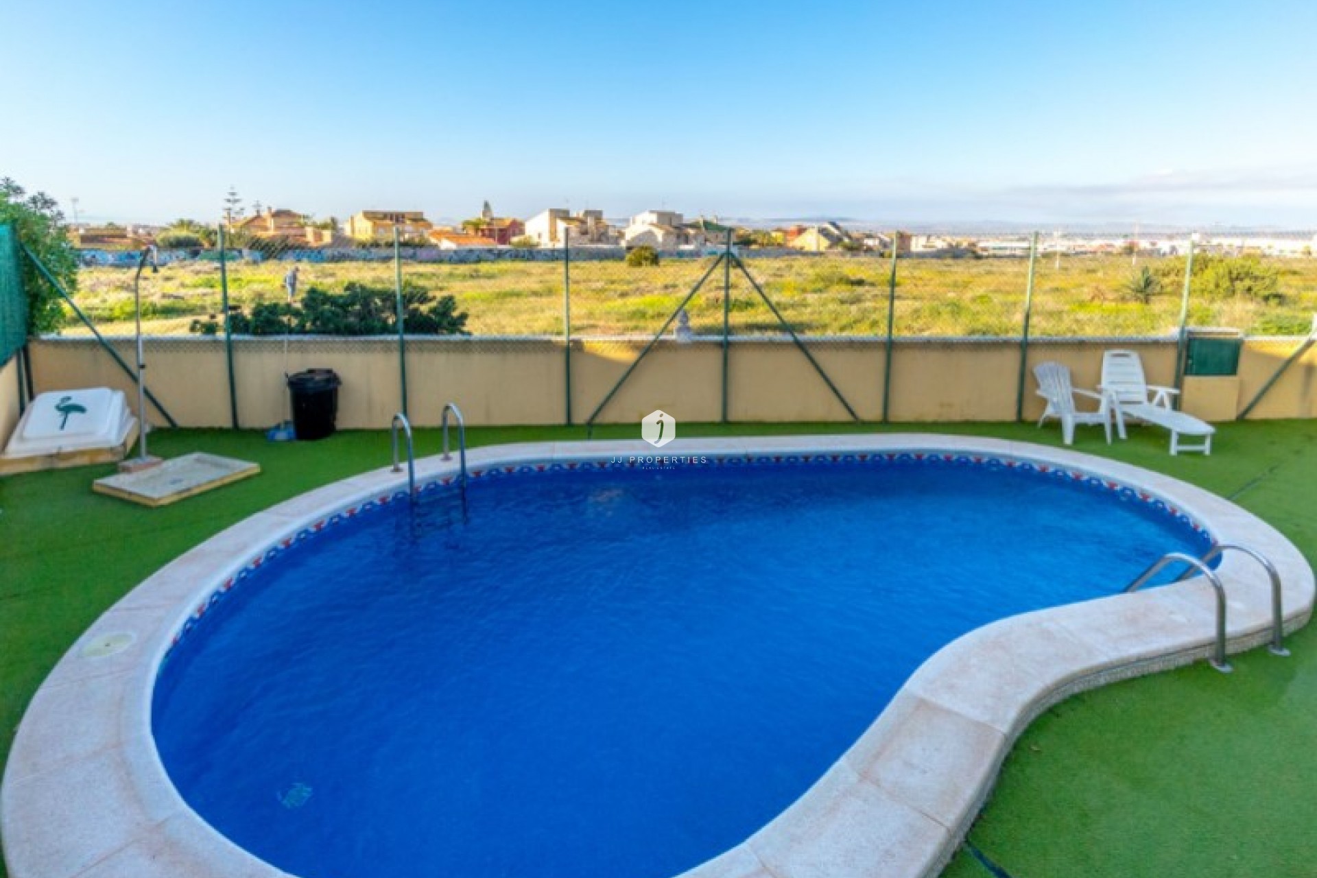 Tweedehands - Chalet -
Torrevieja - Costa Blanca