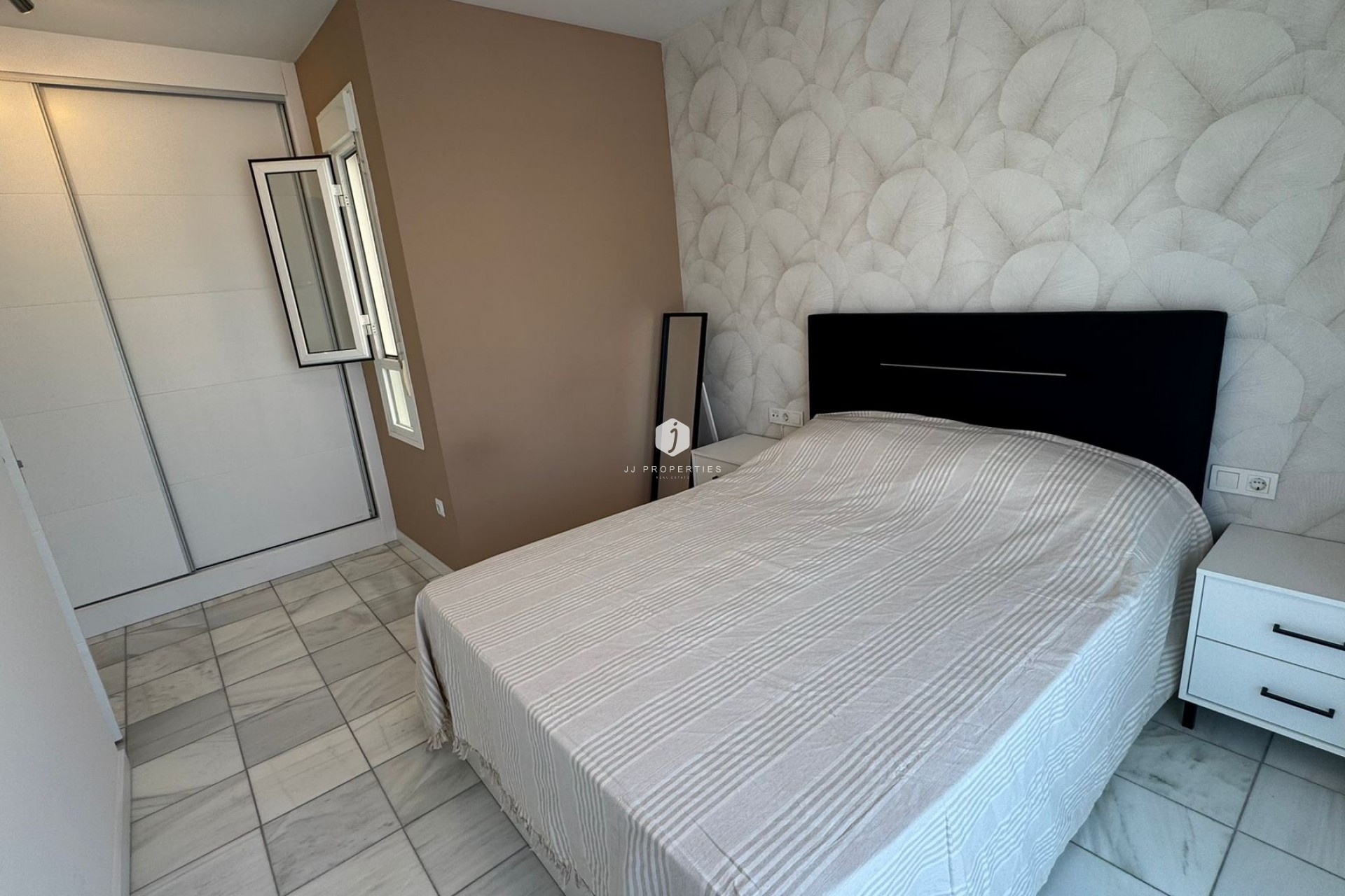 Tweedehands - Chalet -
Torrevieja - Costa Blanca