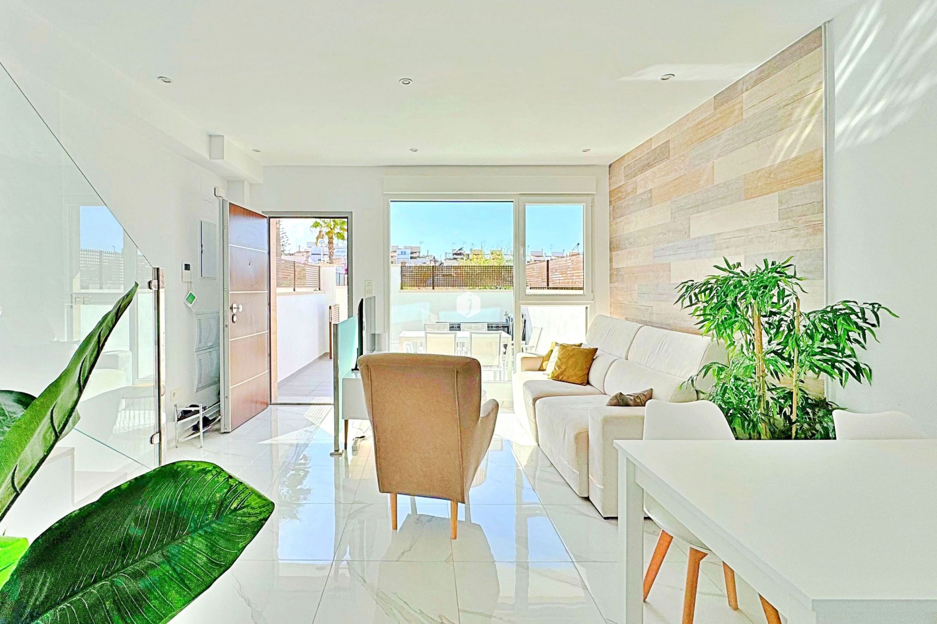 Tweedehands - Chalet -
Torrevieja - Costa Blanca