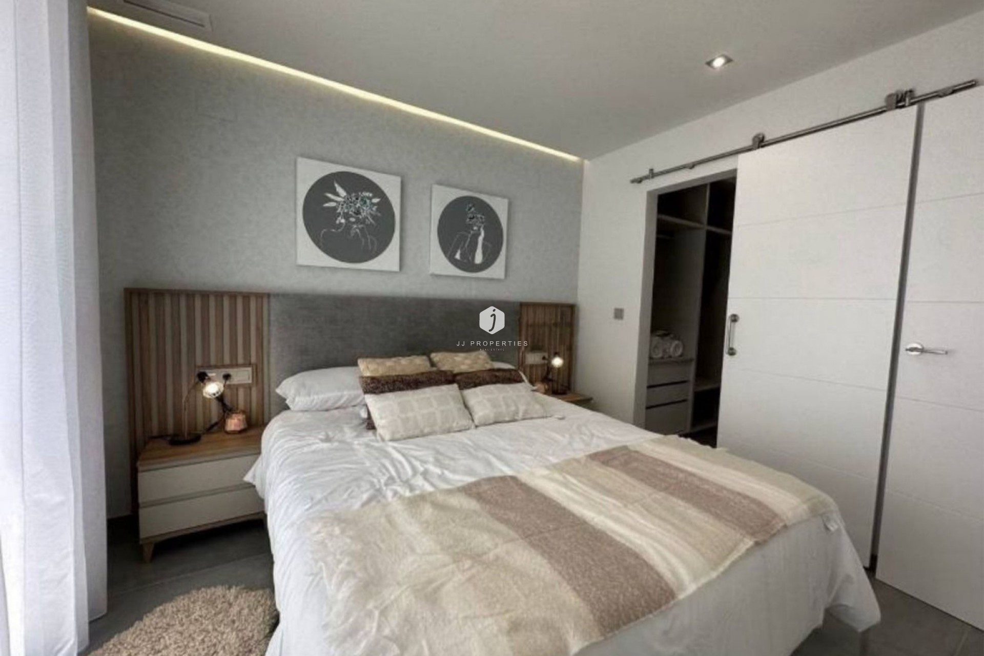 Tweedehands - Chalet -
Torrevieja - Costa Blanca