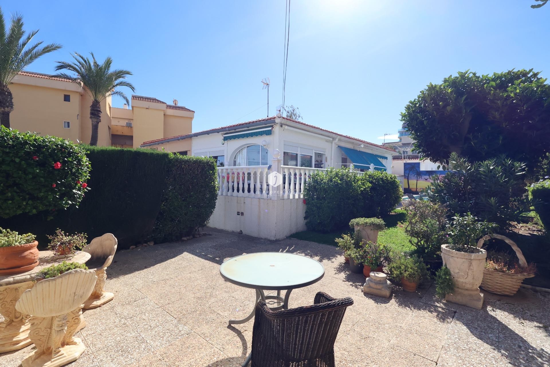 Tweedehands - Chalet -
Torrevieja - Costa Blanca