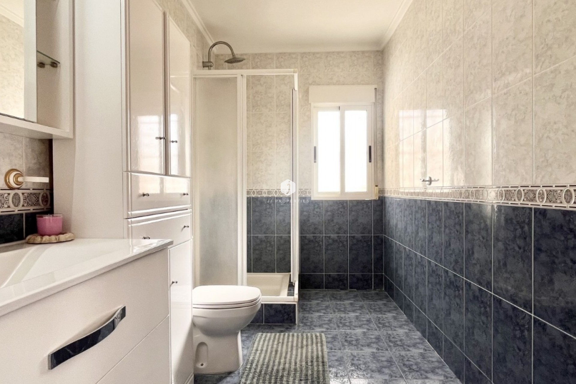 Tweedehands - Chalet -
Torrevieja - Costa Blanca