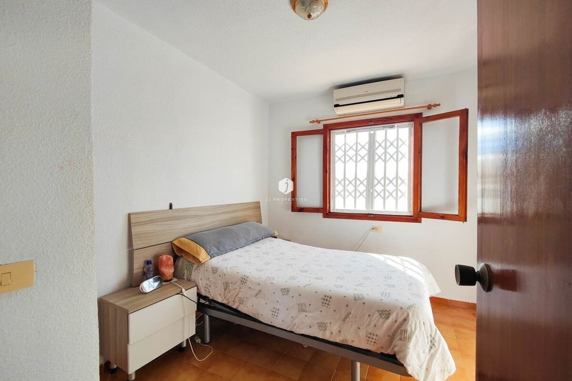 Tweedehands - Chalet -
Torrevieja - Costa Blanca