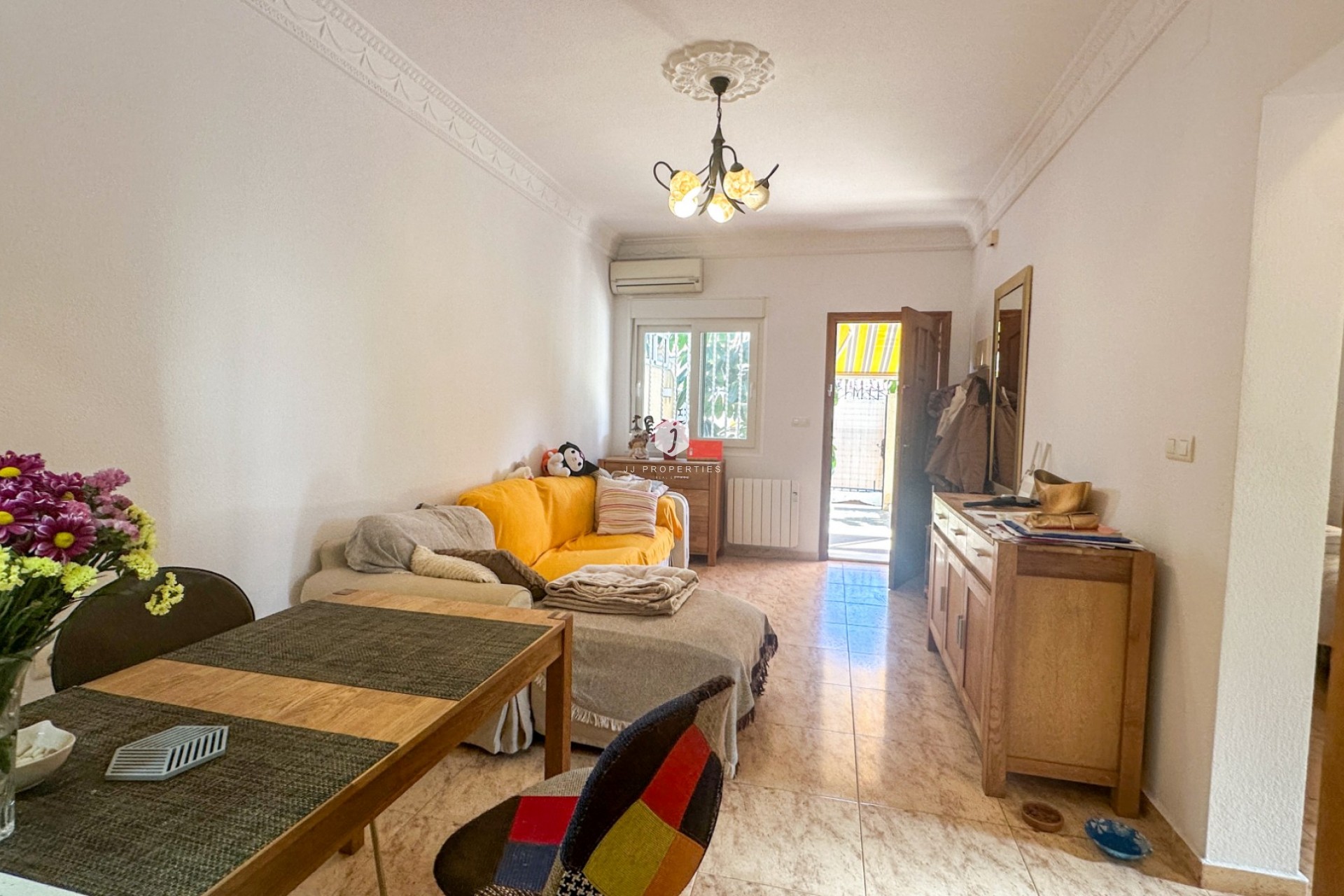 Tweedehands - Chalet -
Torrevieja - Costa Blanca