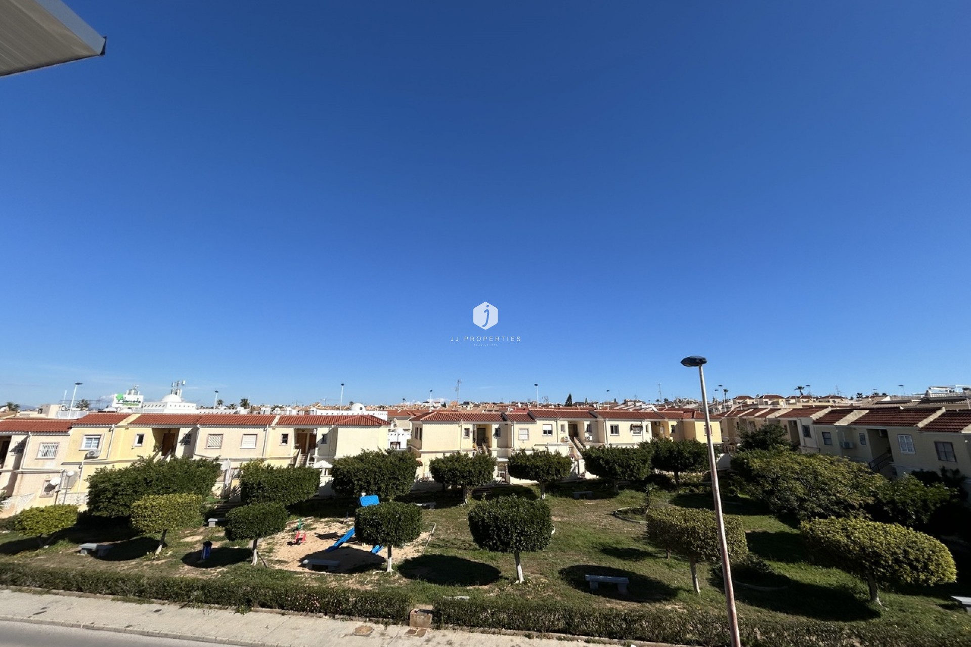 Tweedehands - Chalet -
Torrevieja - Costa Blanca