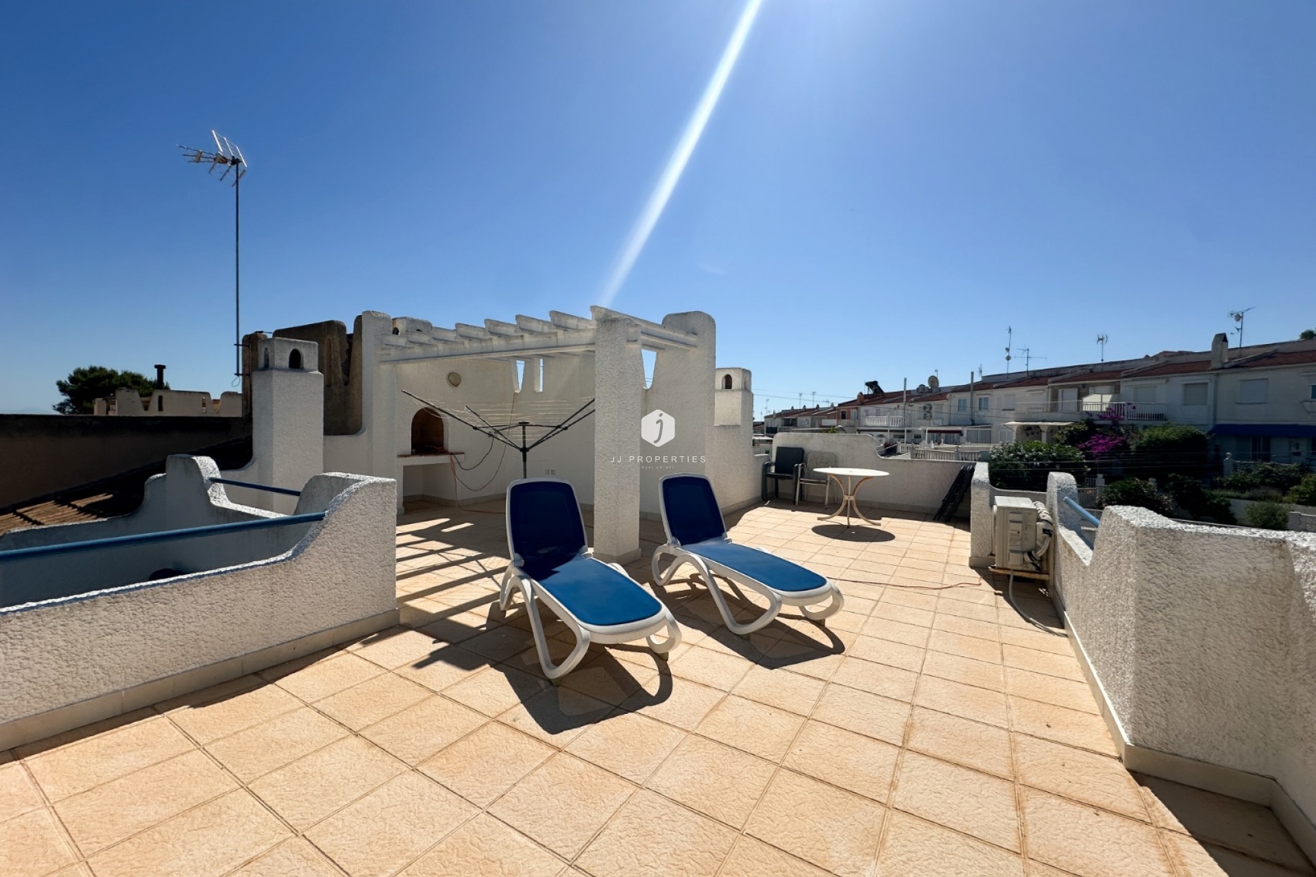 Tweedehands - Chalet -
Torrevieja - Costa Blanca