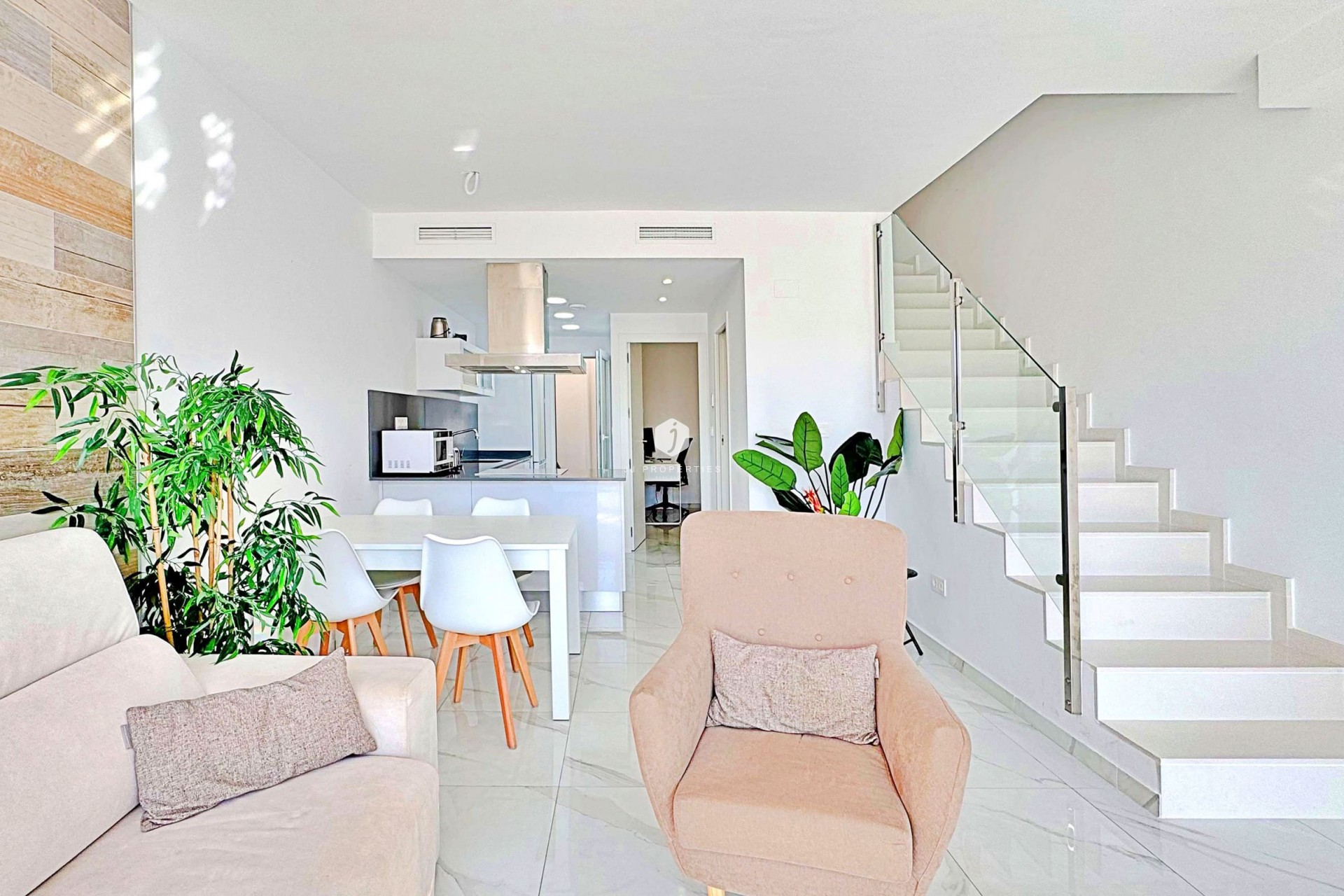 Tweedehands - Chalet -
Torrevieja - Costa Blanca