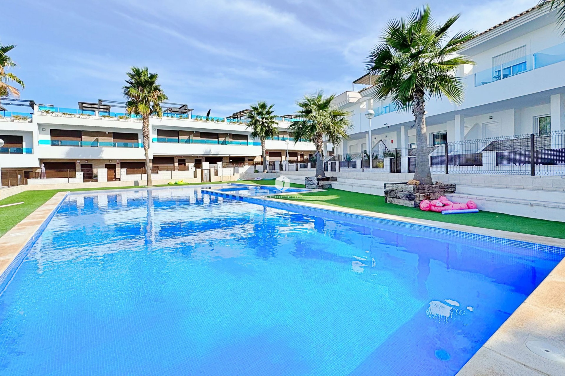 Tweedehands - Chalet -
Torrevieja - Costa Blanca