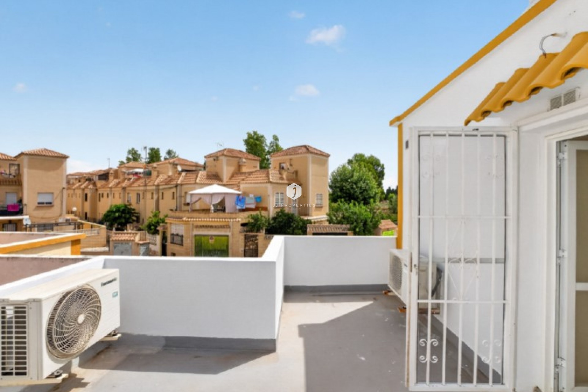 Tweedehands - Chalet -
Torrevieja - Costa Blanca